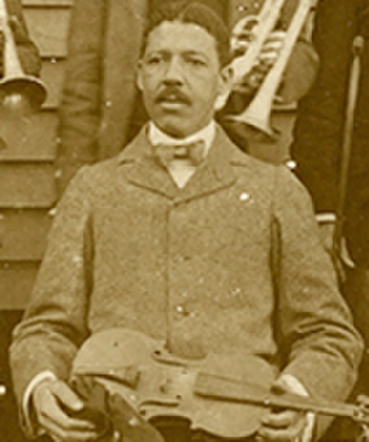 Portrait of John Robichaux (1866–1939) – memorial page