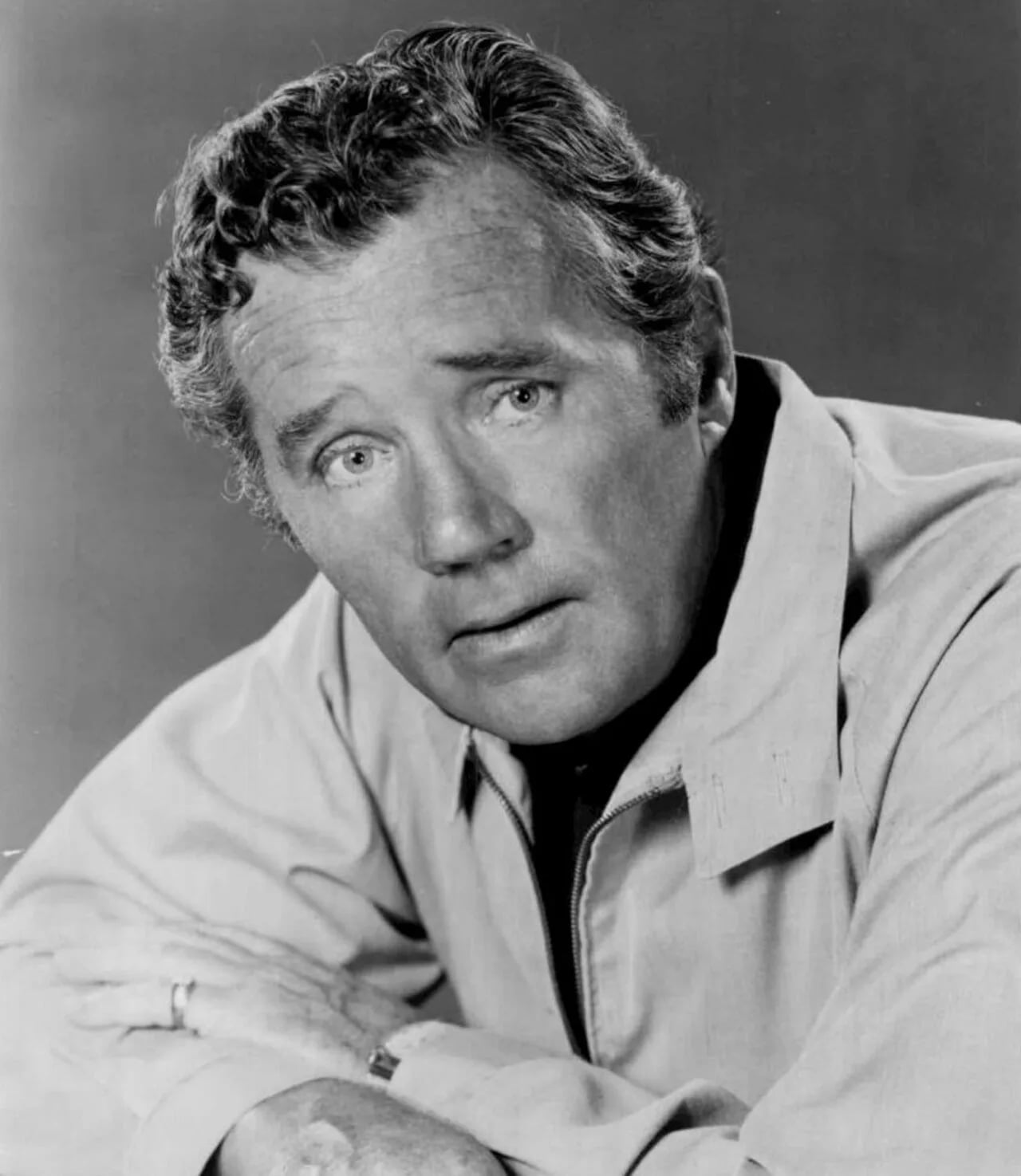 Portrait of Howard Duff (1913–1990) – memorial page