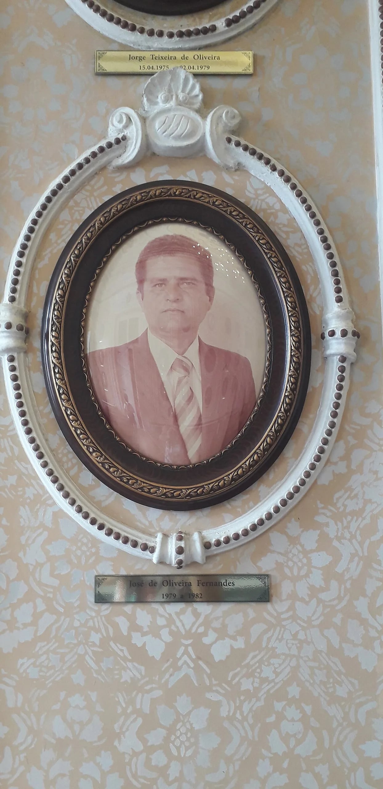 Porträt von José de Oliveira Fernandes (1943–2020) – Gedenkseite
