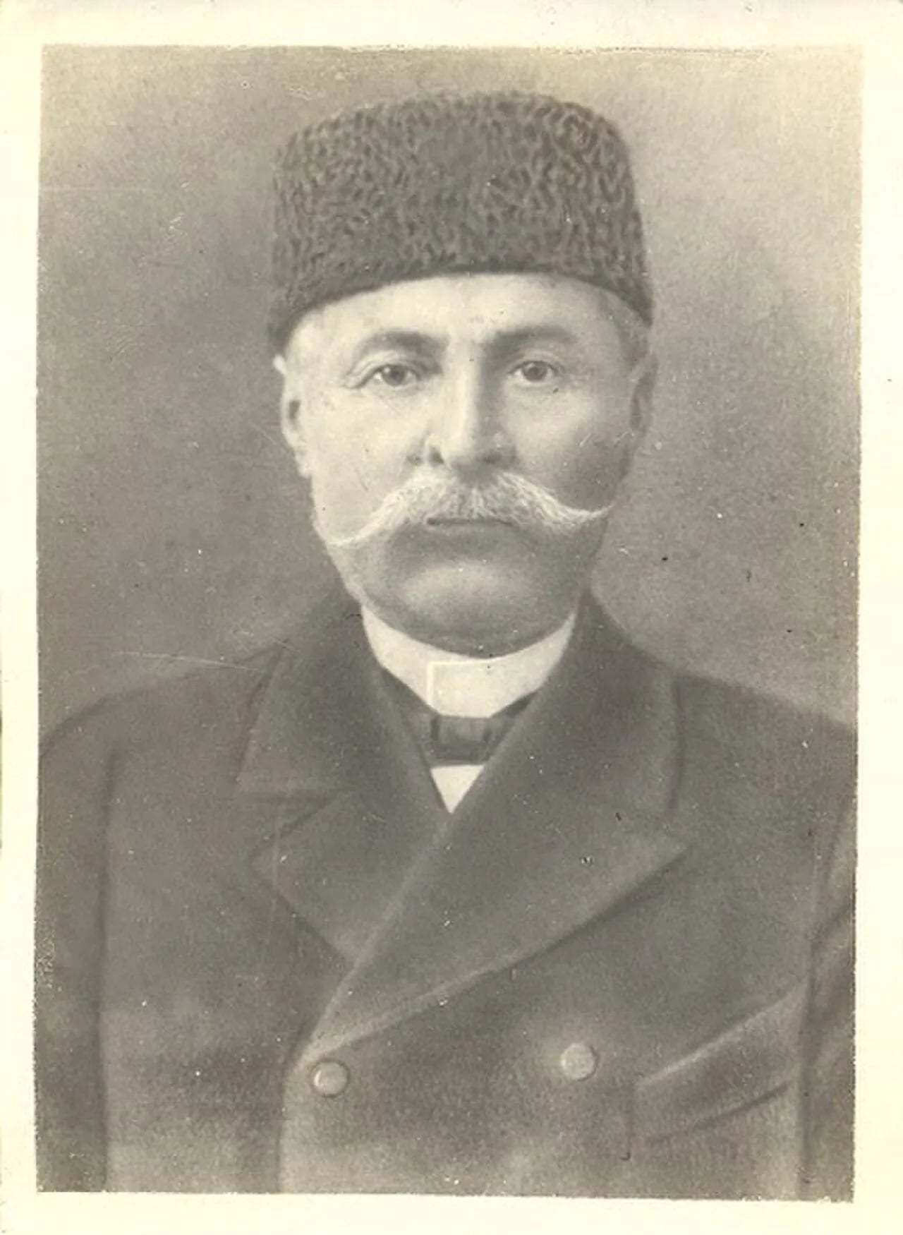 Porträt von Abbas ağa Qayıbzadä (1849–1919) – Gedenkseite