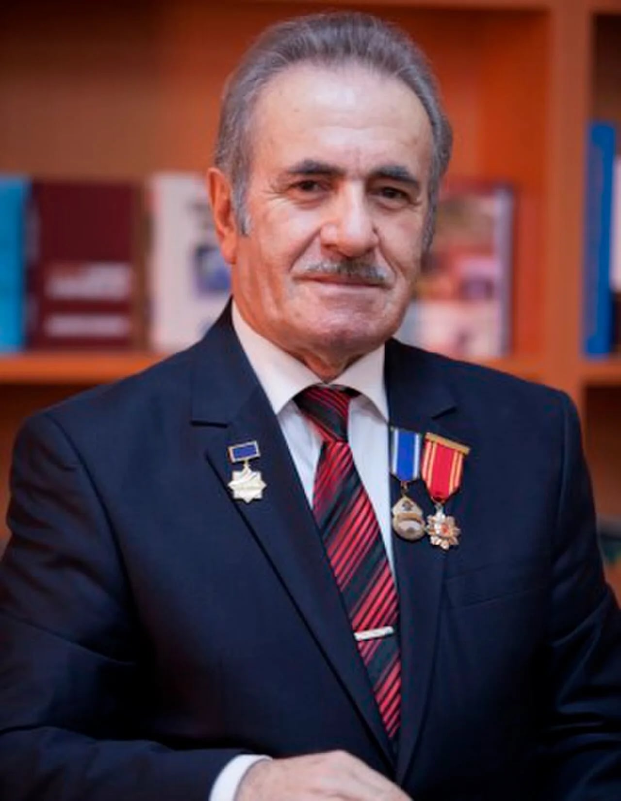 Portrait of Canali Akbarov (1940–2021) – memorial page