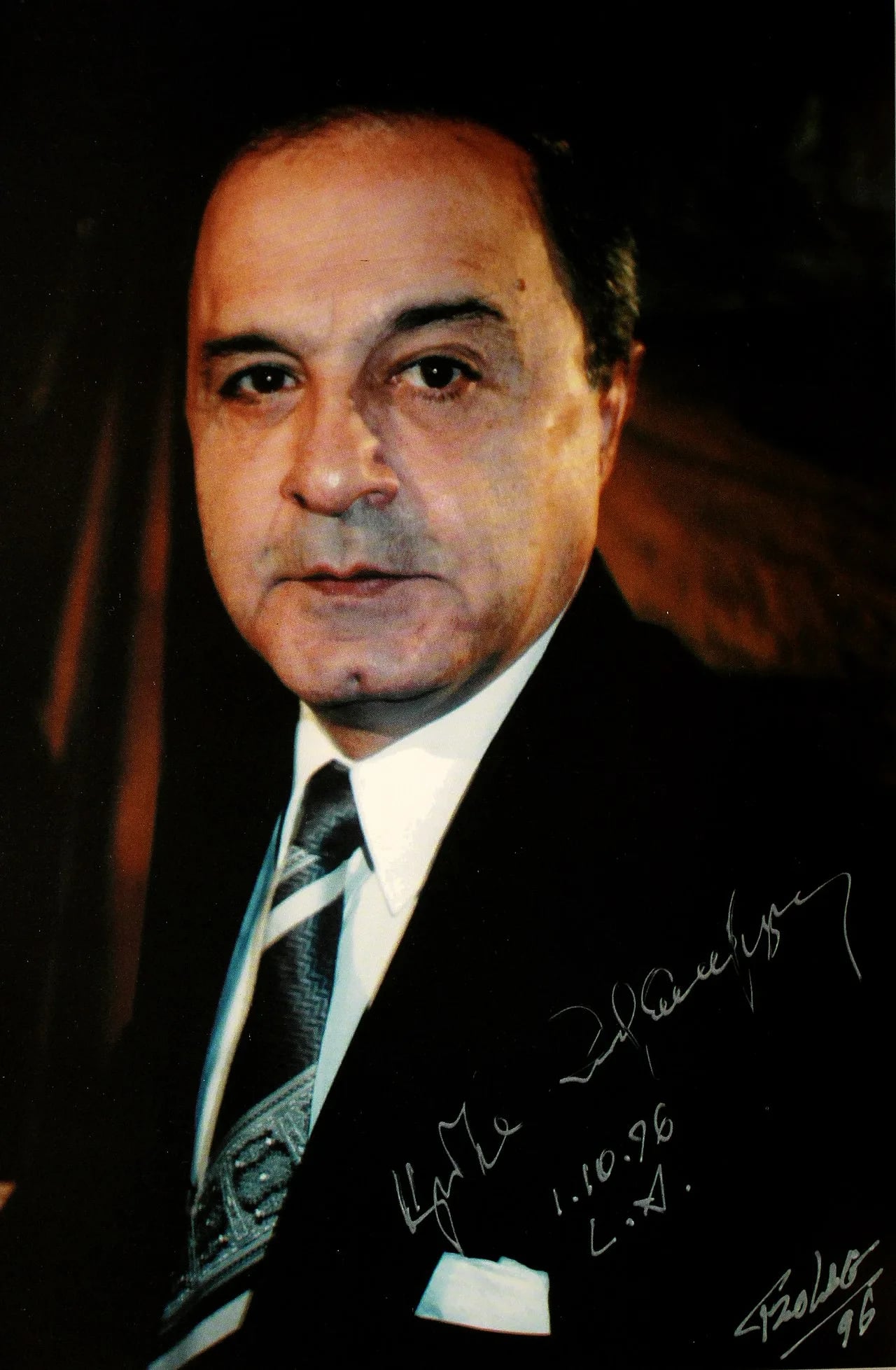 Porträt von Armen Hovhannisyan (1936–2011) – Gedenkseite
