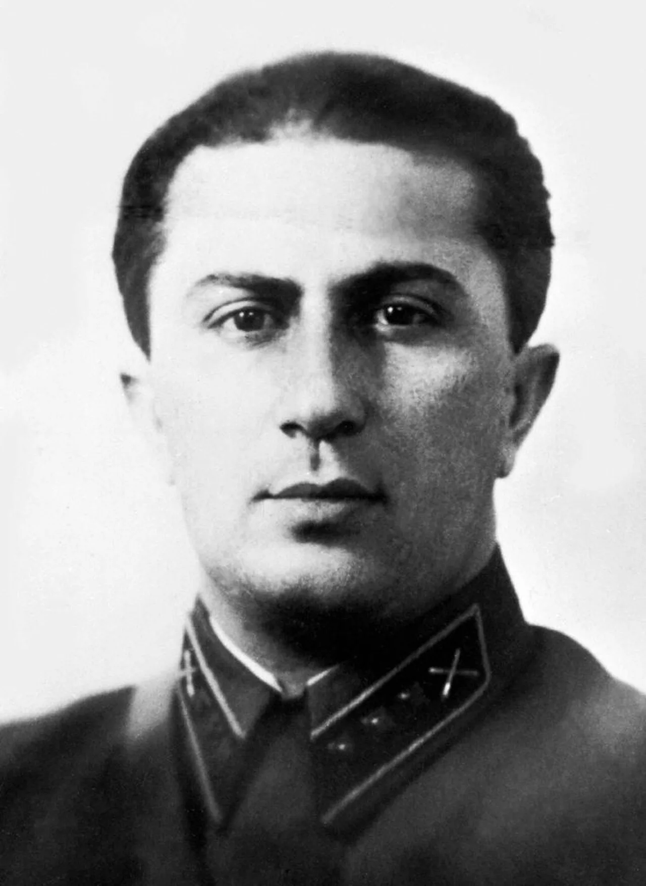 Portrait of Jakow Dschugaschwili (1907–1943) – memorial page