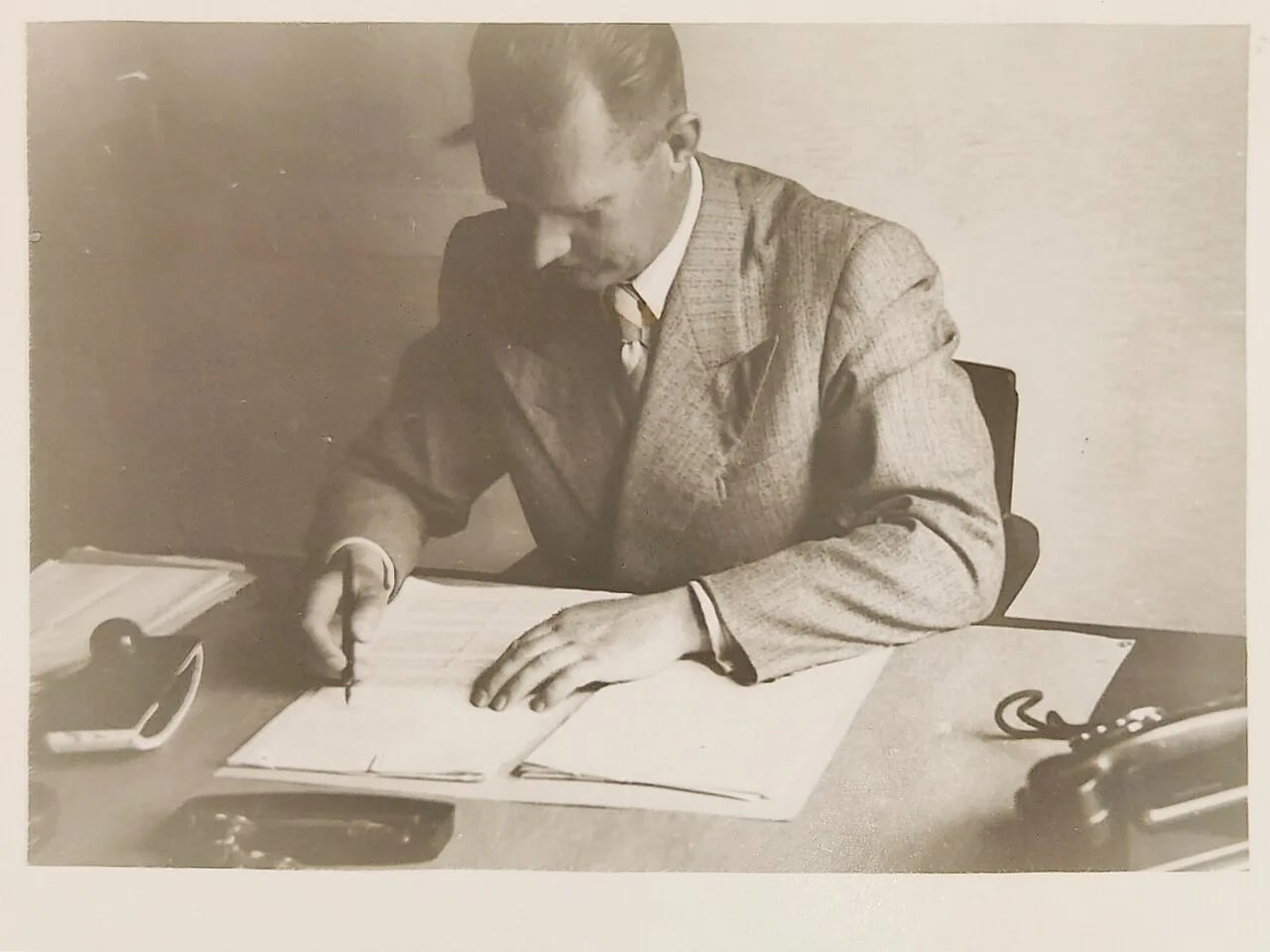 Portrait of Valther Toompark (1907–1974) – memorial page