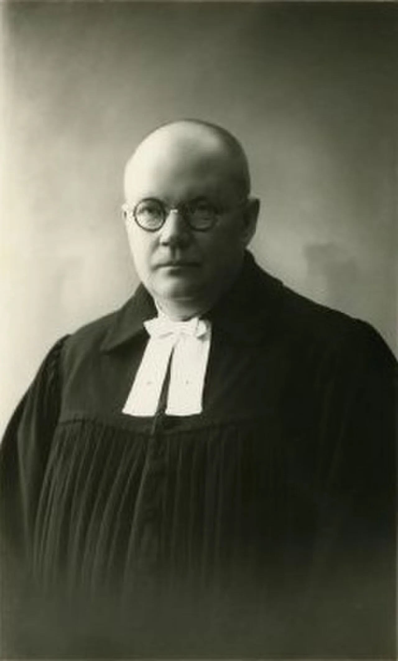 Portrait of August Ein (1893–1986) – memorial page