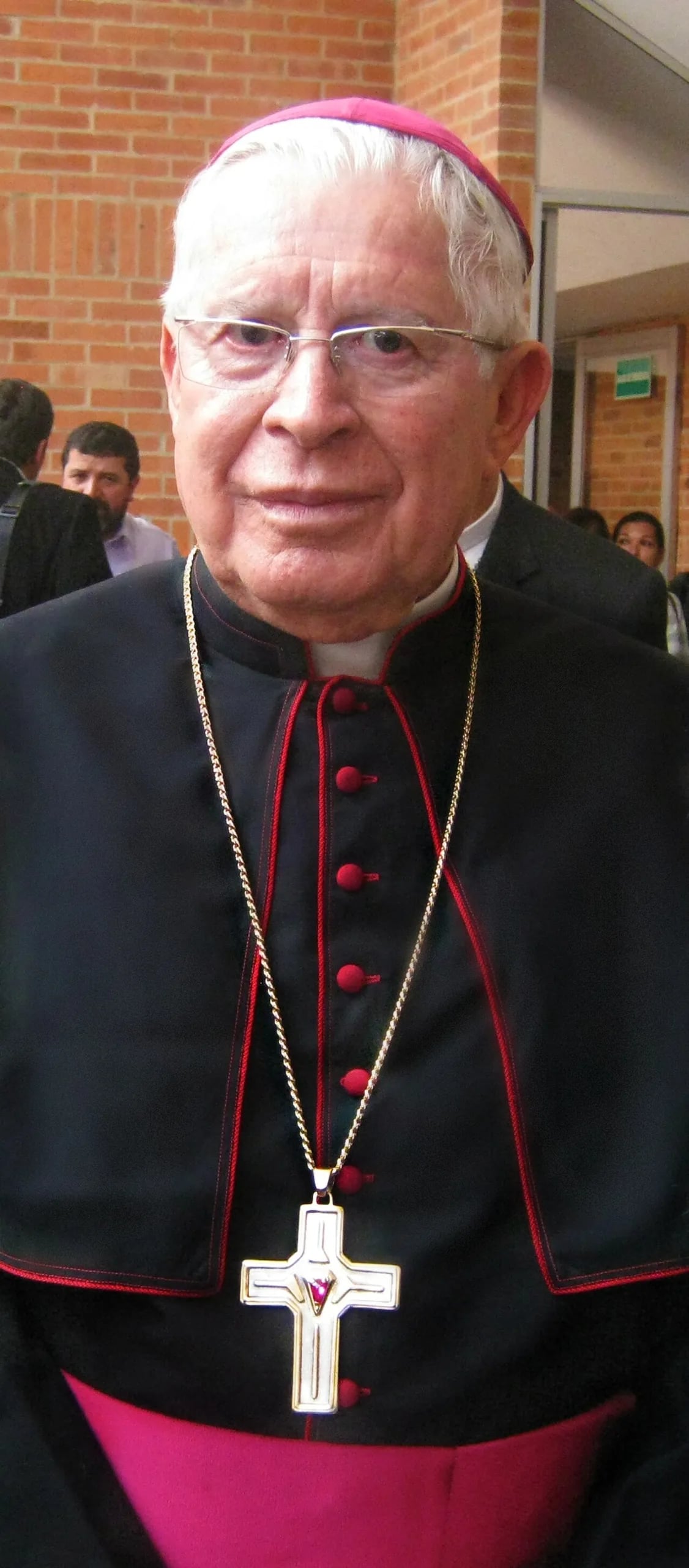 Porträt von Héctor Luis Gutiérrez Pabón (1937–2024) – Gedenkseite