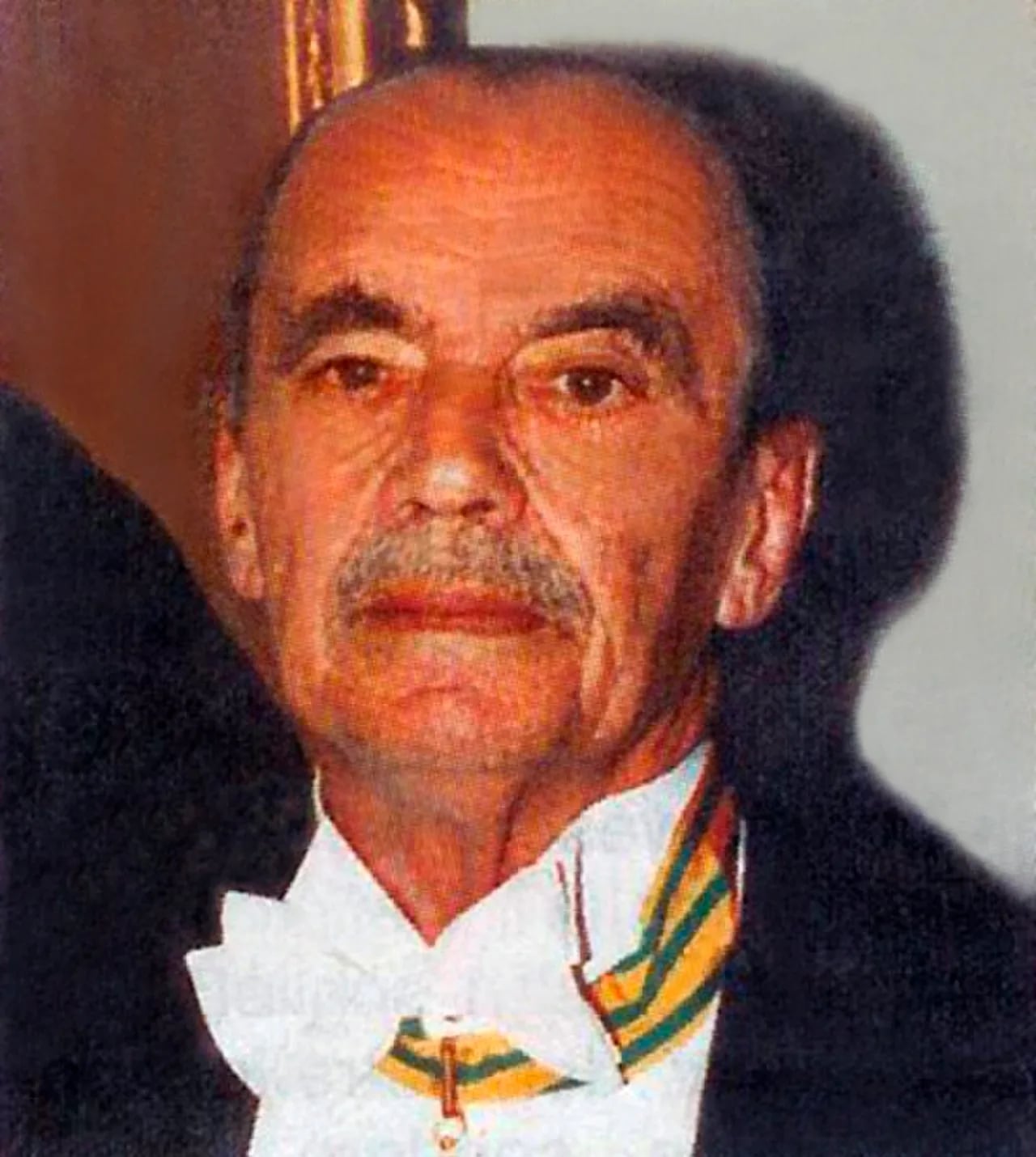 Portrait of Ernest Arendt (1916–2003) – memorial page