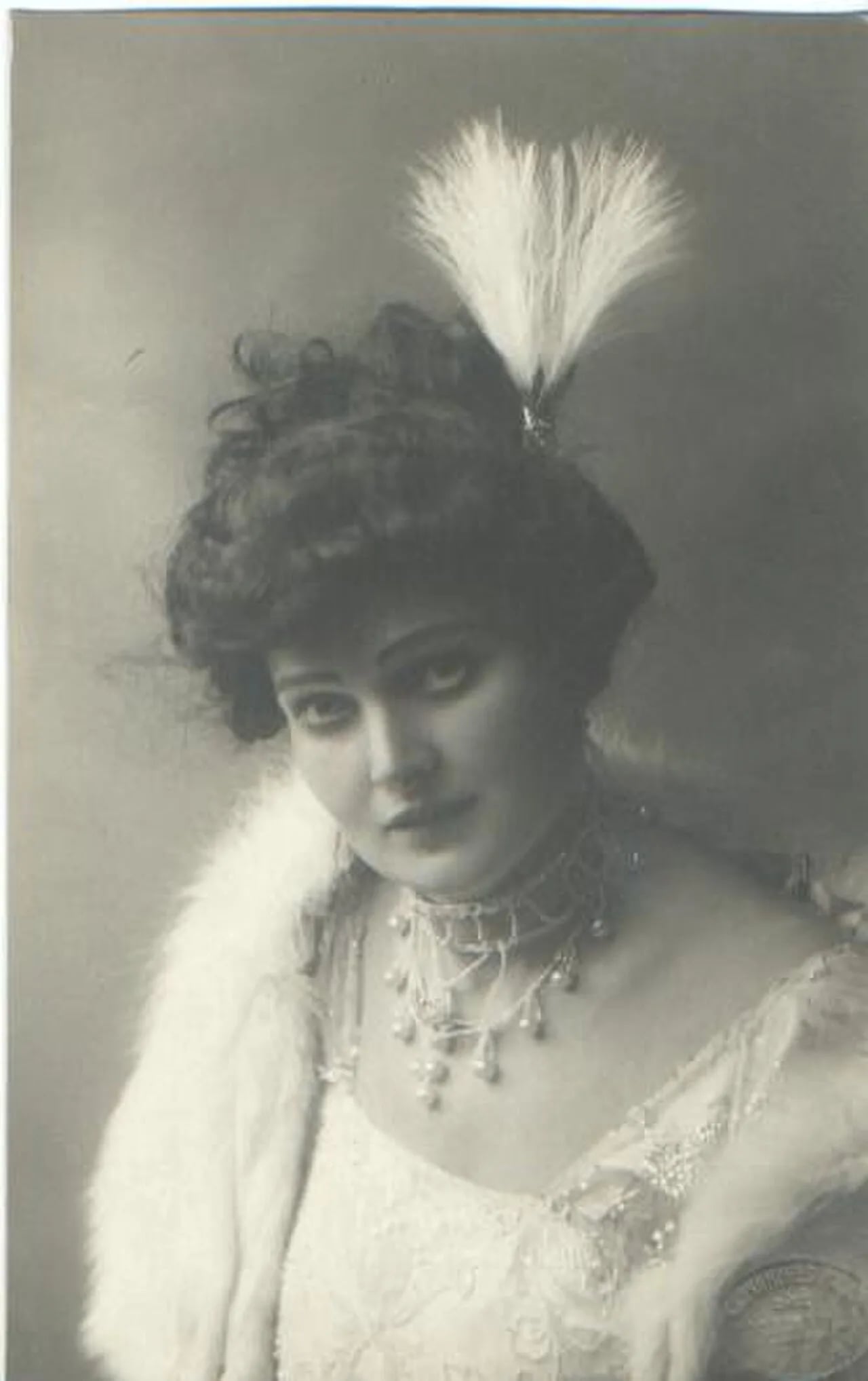 Porträt von Antanina Vainiūnaitė-Kubertavičienė (1896–1973) – Gedenkseite