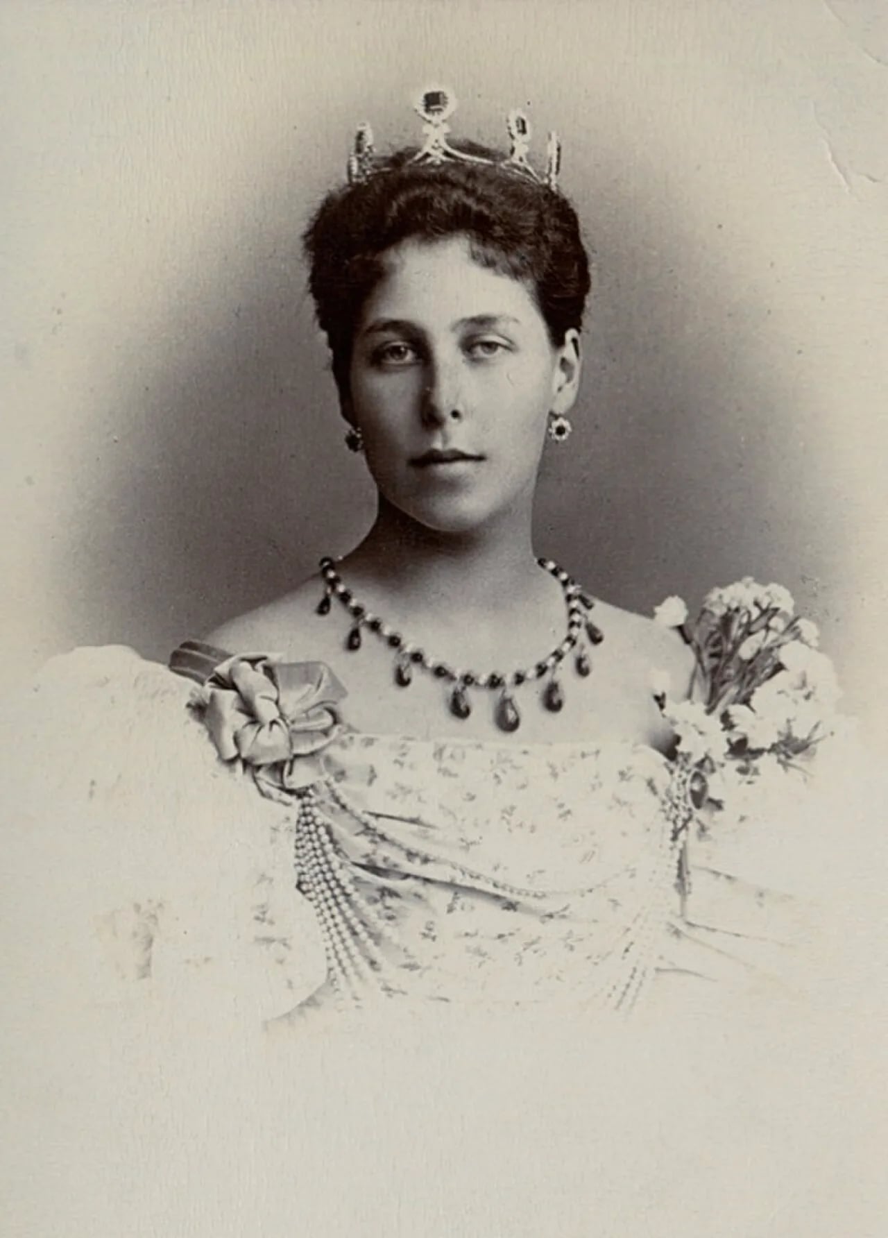 Portrait of Victoria Melita von Sachsen-Coburg und Gotha (1876–1936) – memorial page