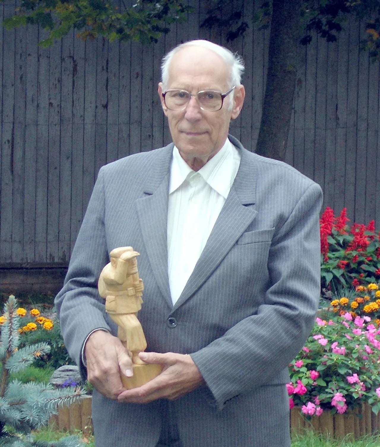 Portrait of Jonas Krivickas (1929–2007) – memorial page