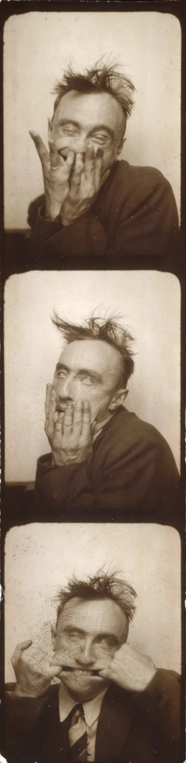 Porträt von Yves Tanguy (1900–1955) – Gedenkseite