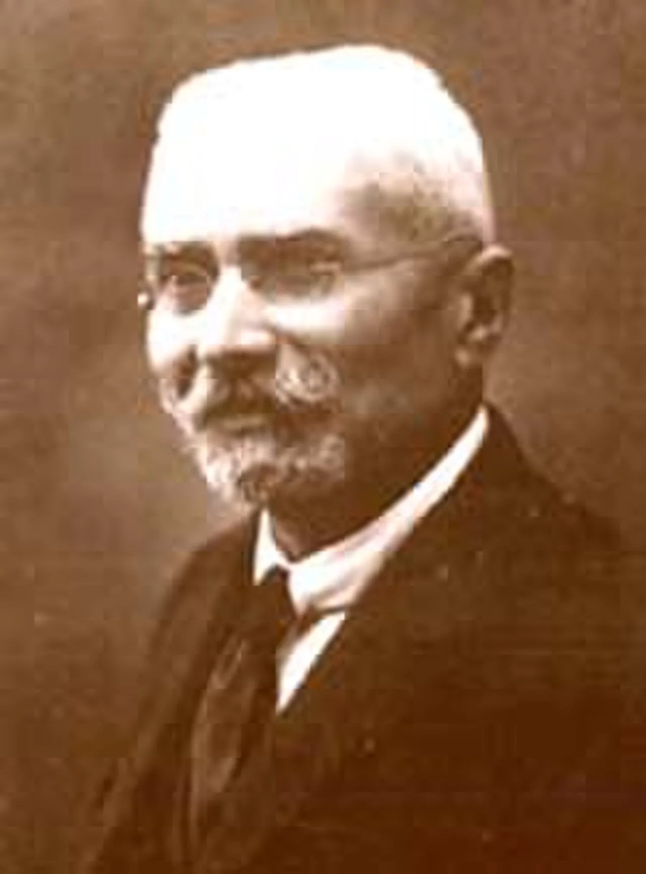 Portrait of Alexandre Martins Pamplona Ramos (1865–1933) – memorial page