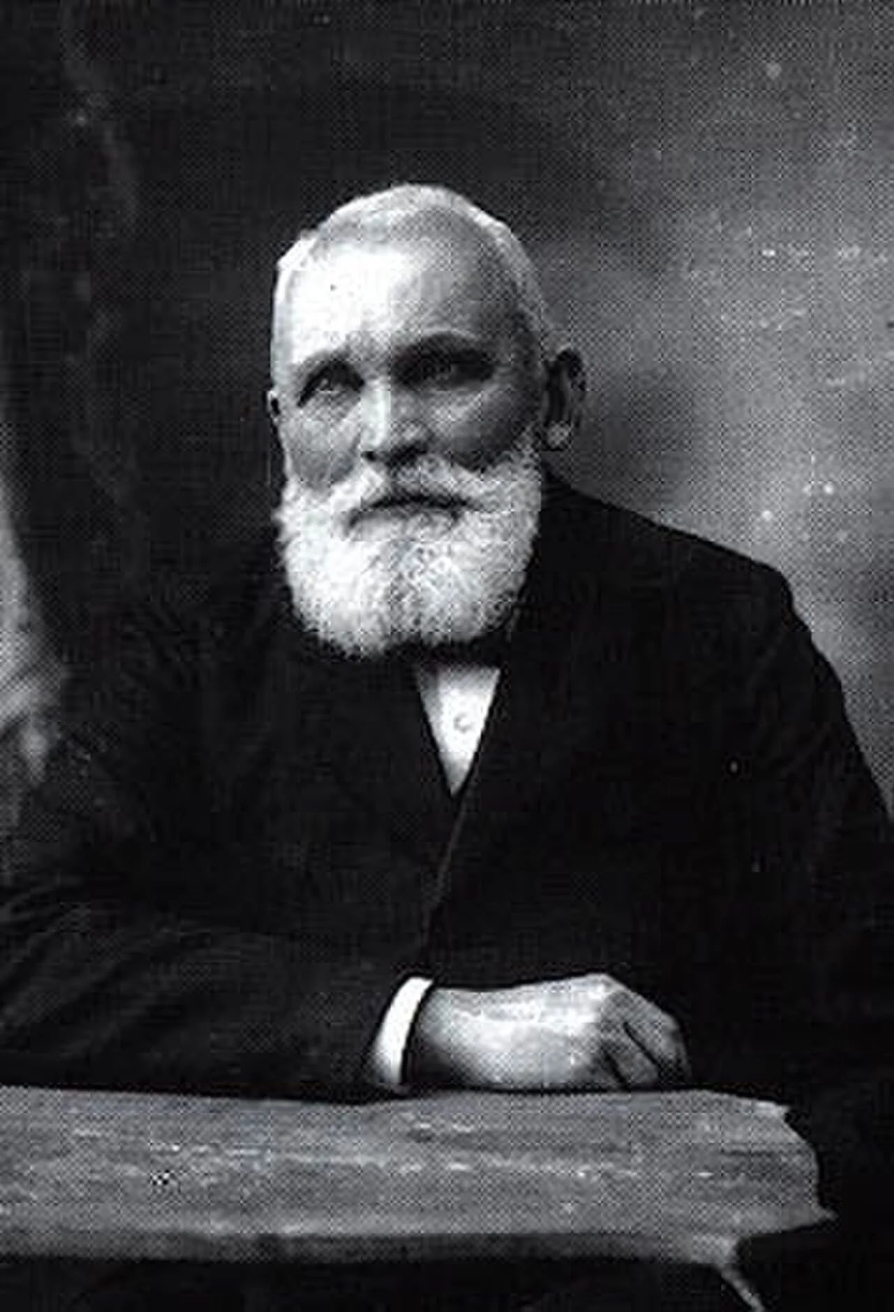Porträt von Louis Debierre (1842–1920) – Gedenkseite