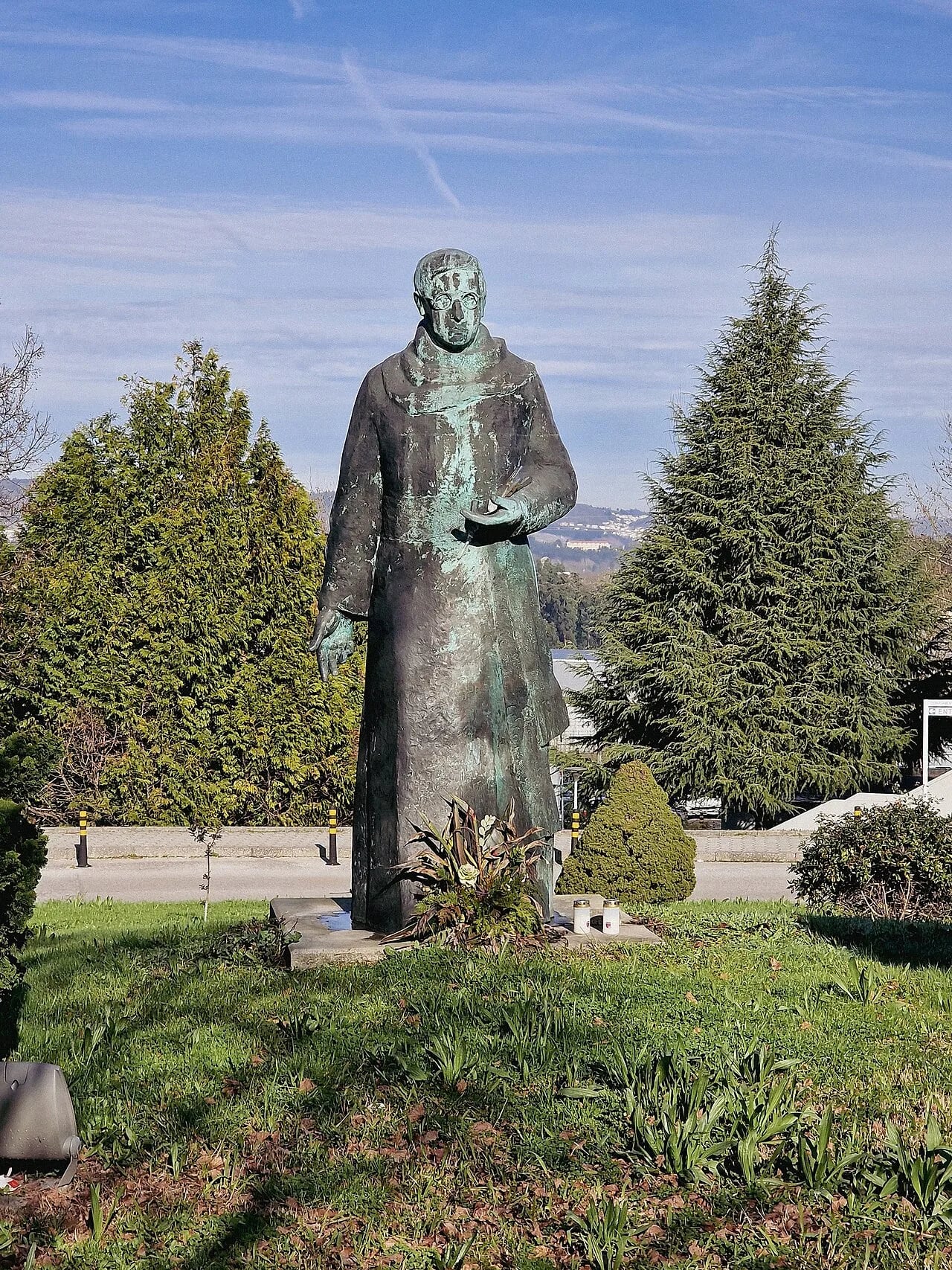 Porträt von Américo Monteiro de Aguiar (1887–1956) – Gedenkseite