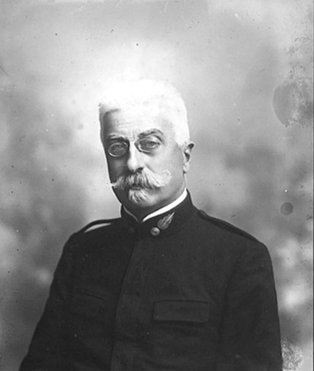 Portrait of António Xavier Correia Barreto (1853–1939) – memorial page