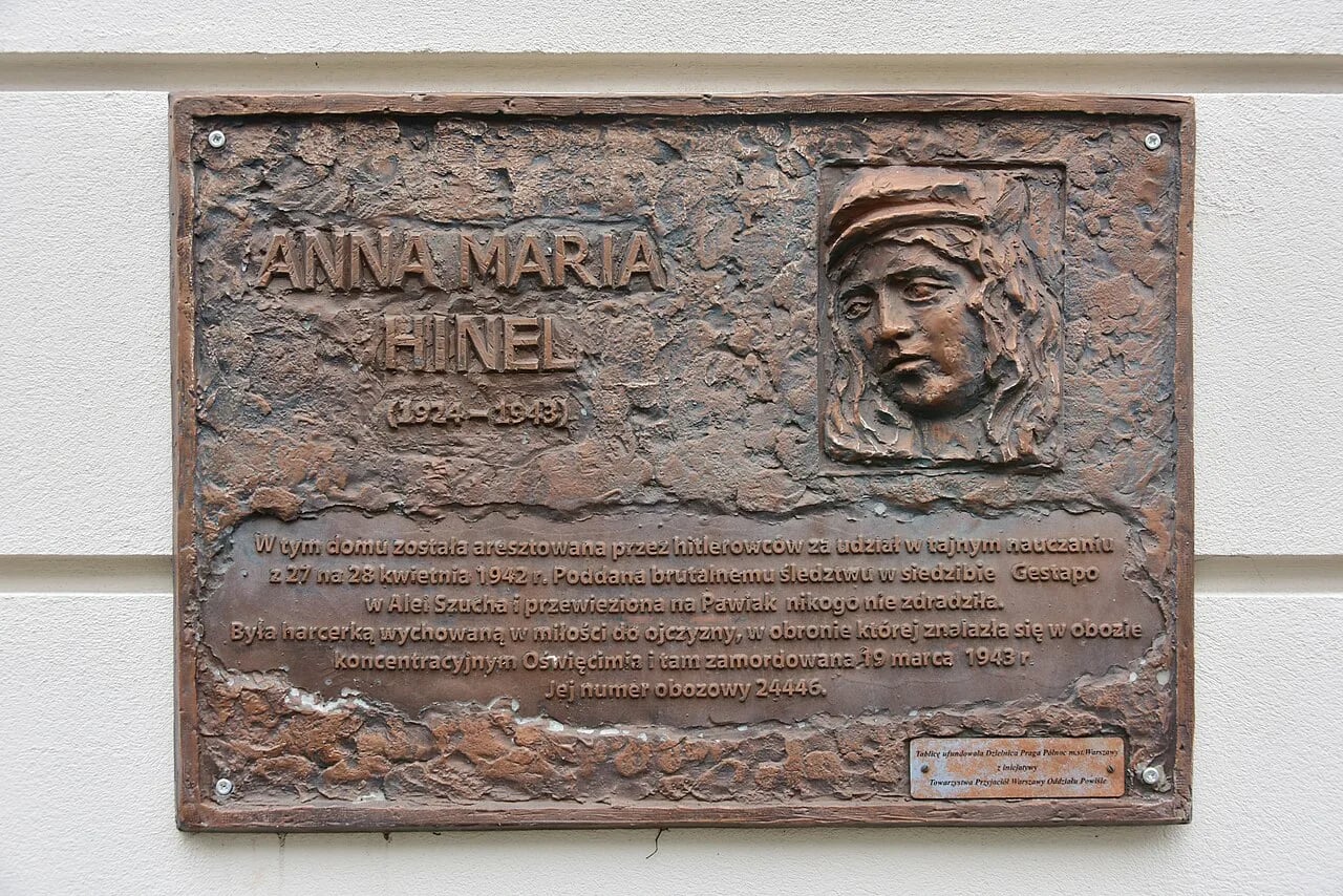 Portrait of Anna Maria Hinel (1924–1943) – memorial page