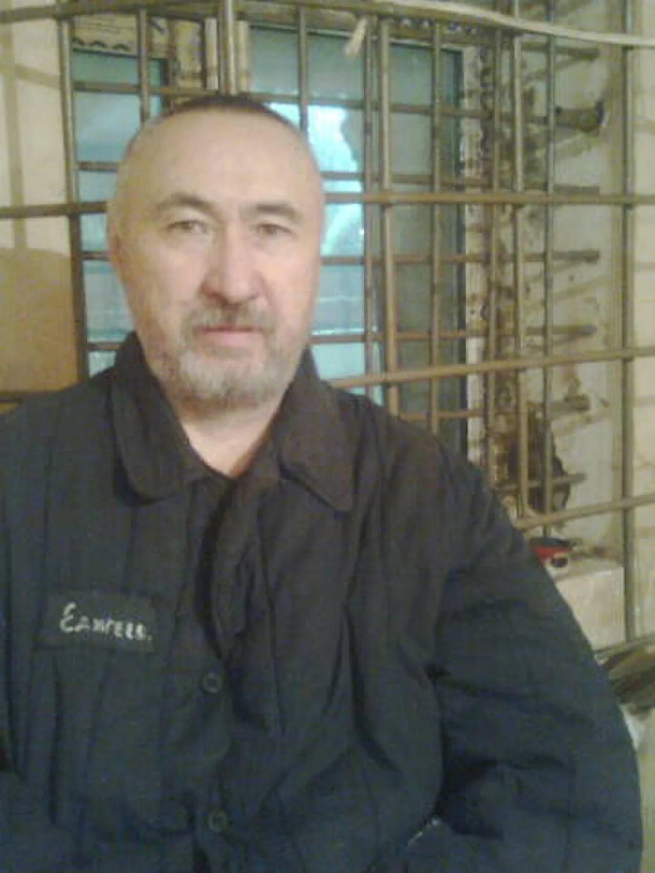 Porträt von Aron Atabek (1953–2021) – Gedenkseite