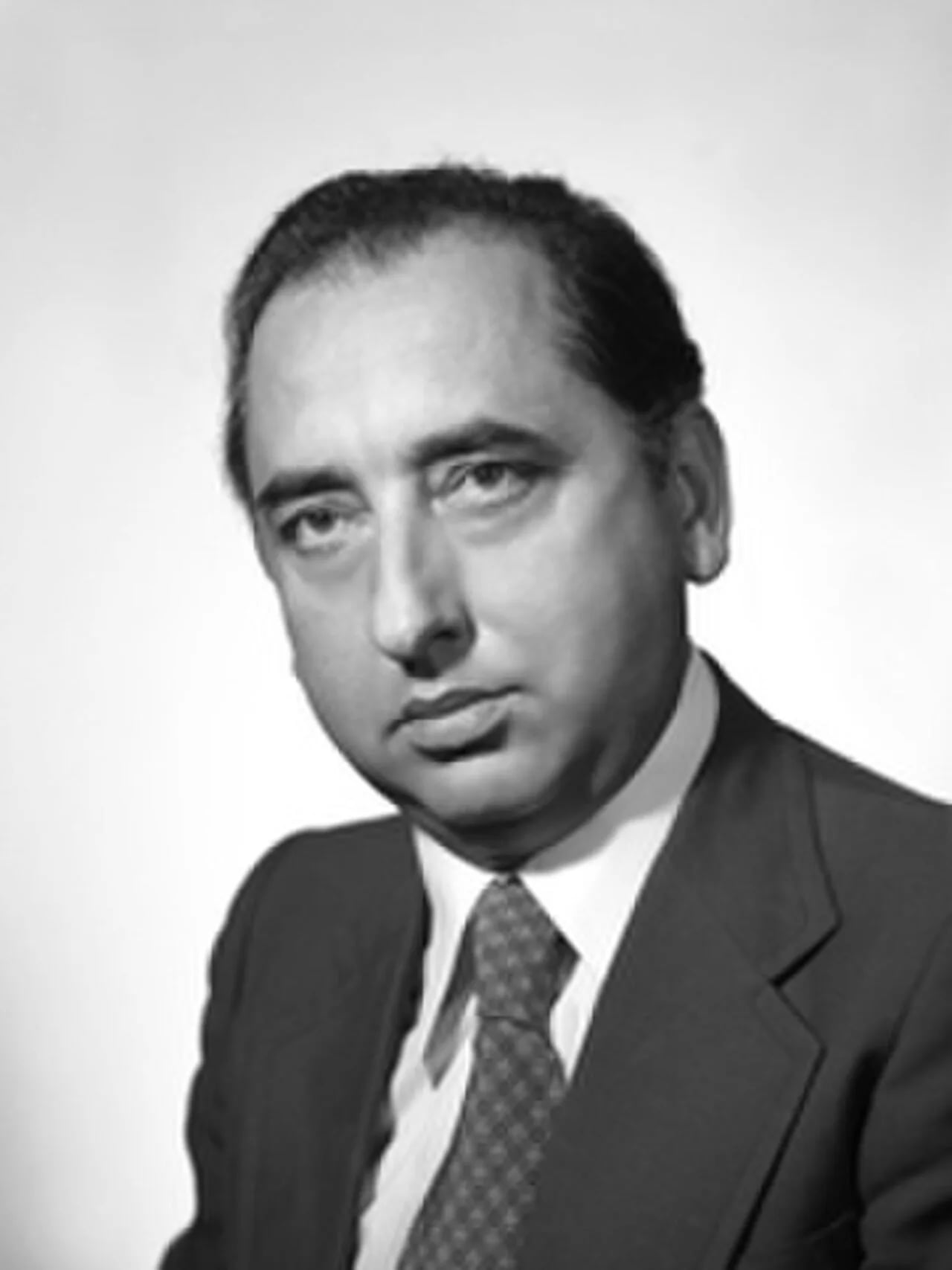 Portrait of Domenico Pittella (1932–2018) – memorial page