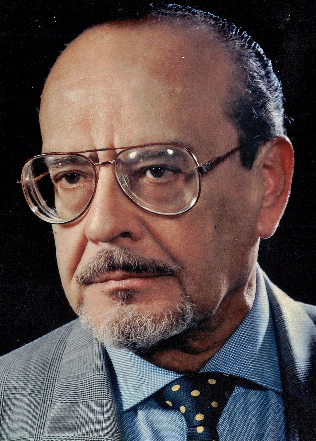 Portrait of Fernando Vega Santa Gadea (1931–2008) – memorial page