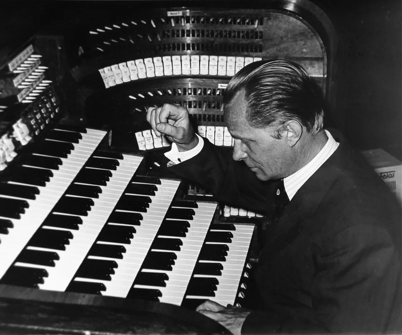 Porträt von Leon Bator (1925–2002) – Gedenkseite