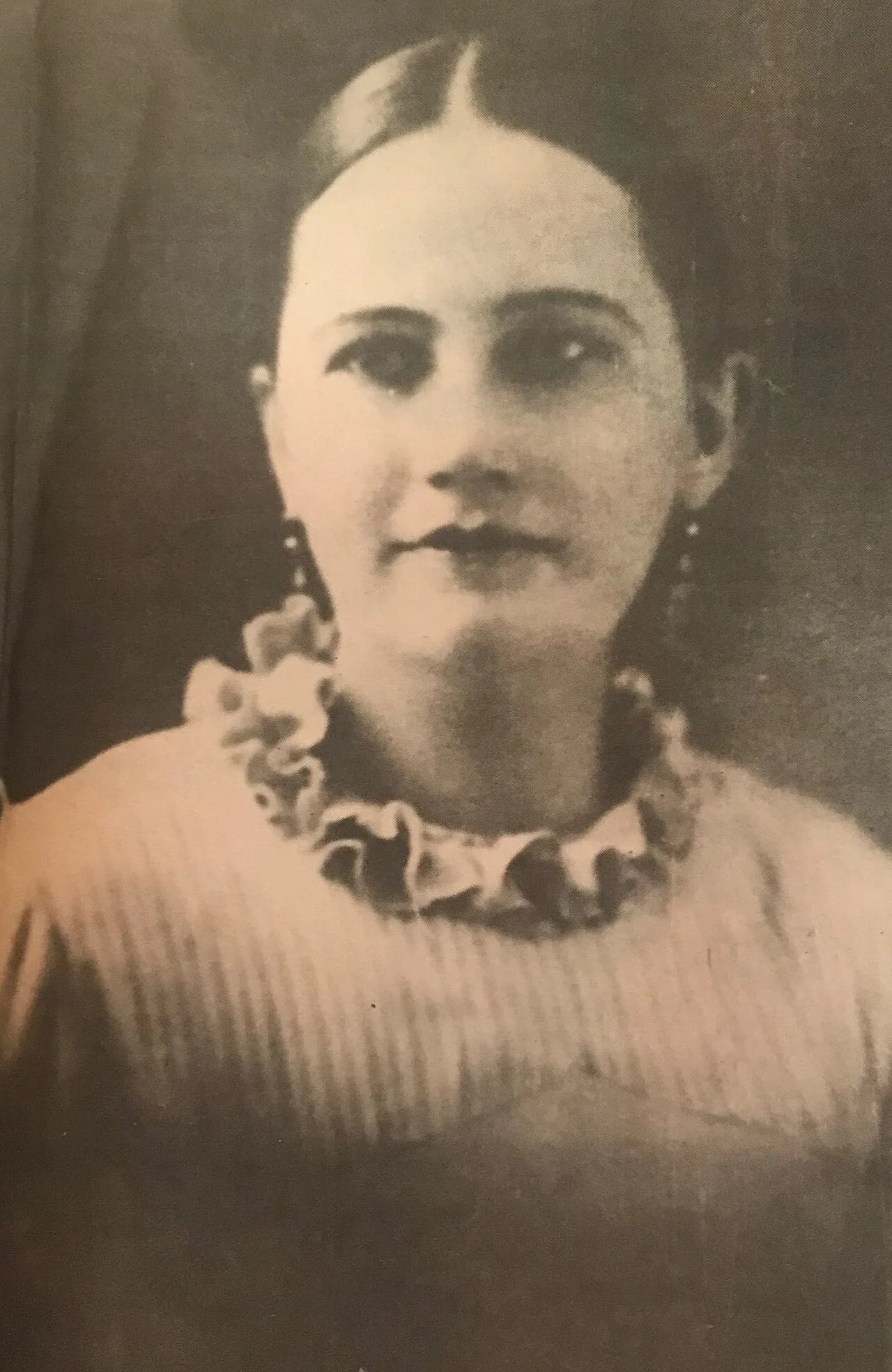 Portrait of Ofelia Hooper (1900–1981) – memorial page