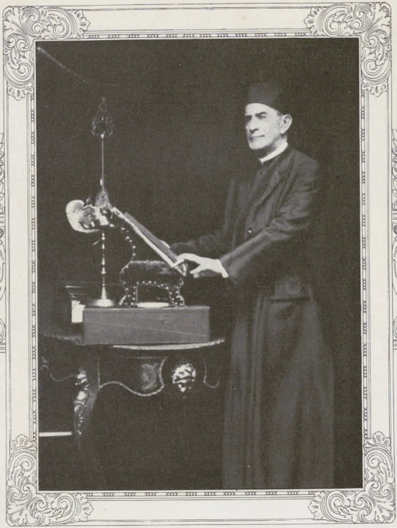 Porträt von Pablo Cabrera (1857–1936) – Gedenkseite