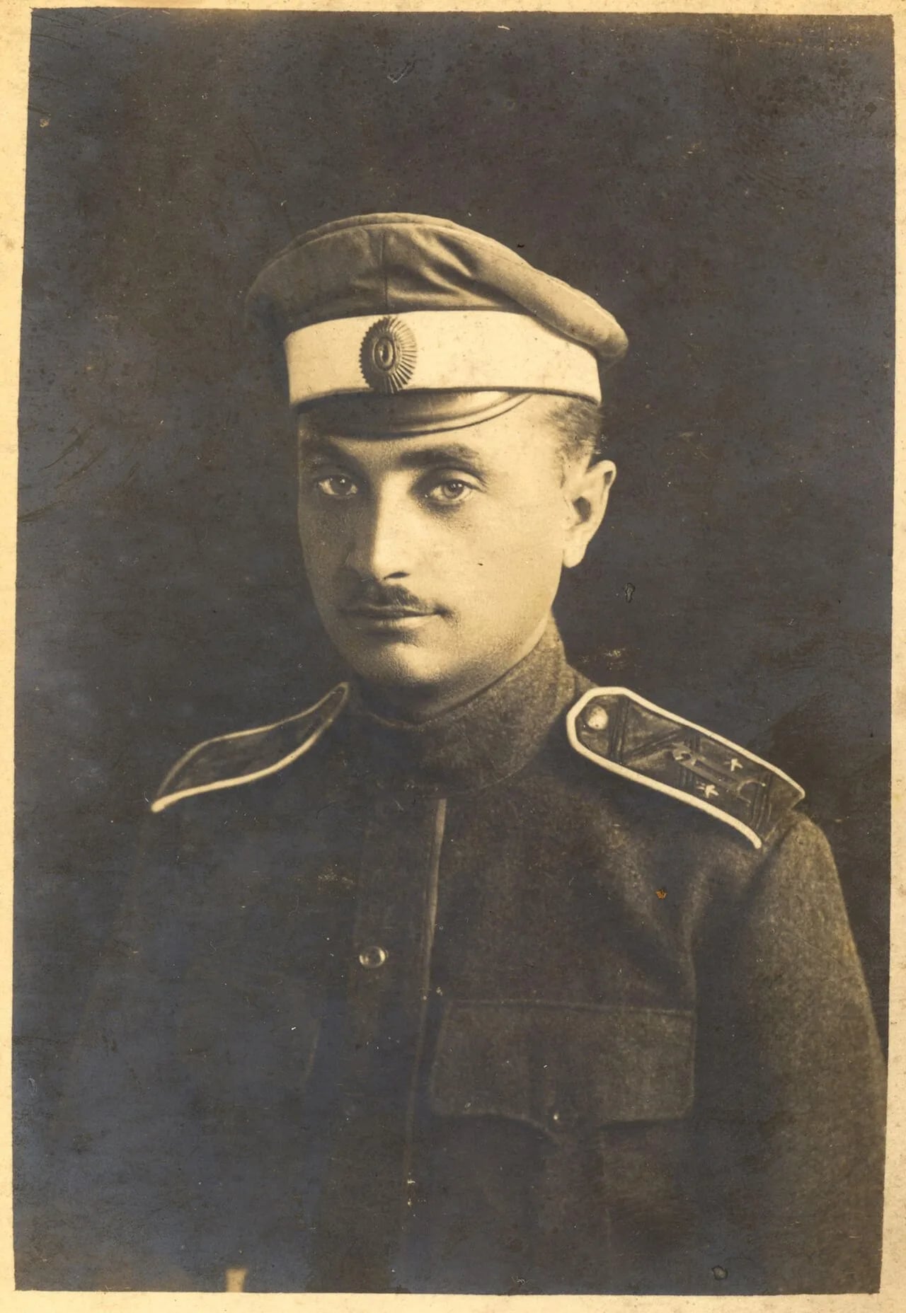 Porträt von Vladimir Kharzhevsky (1892–1981) – Gedenkseite