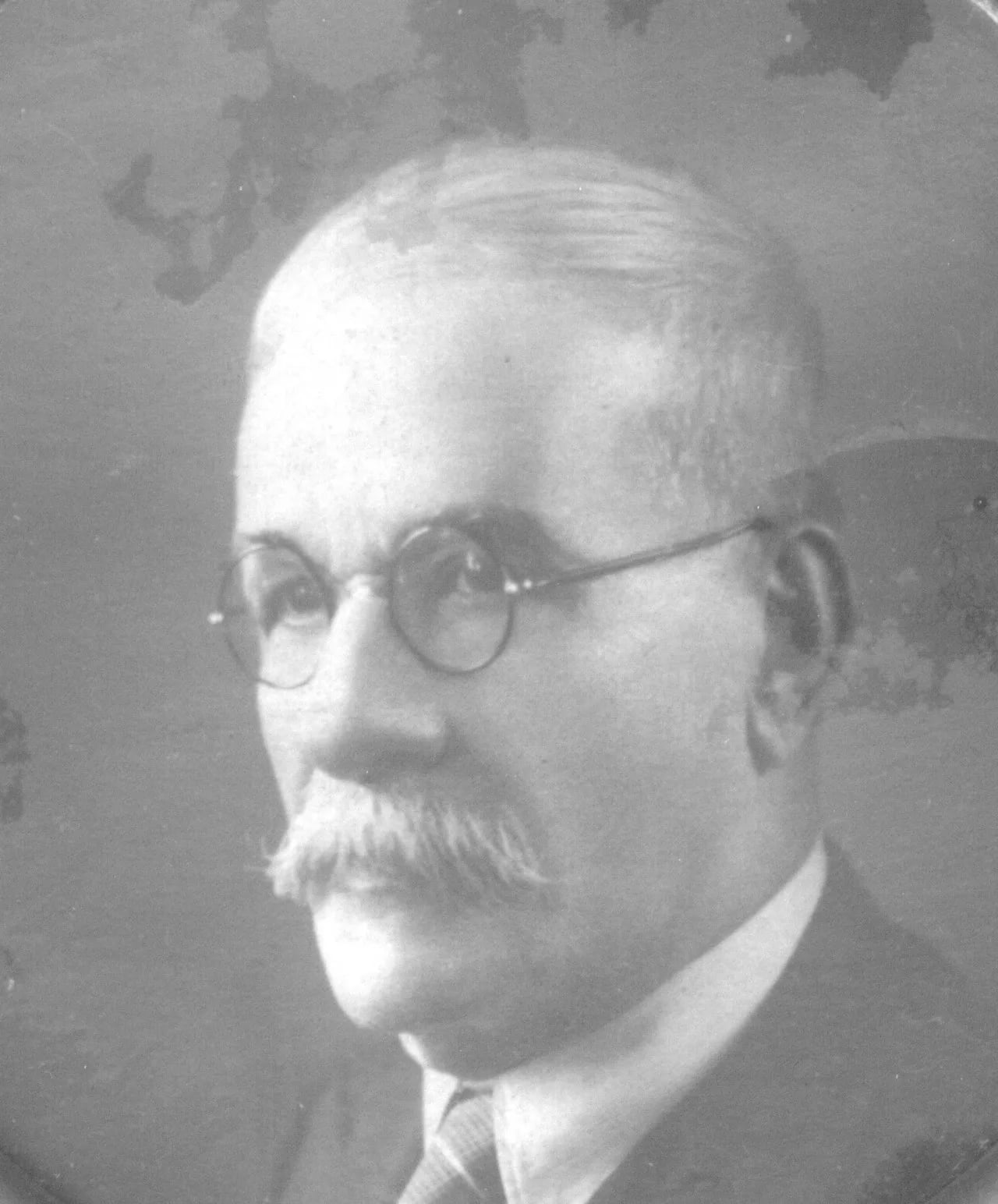 Portrait of Rubén González Cárdenas (1875–1939) – memorial page