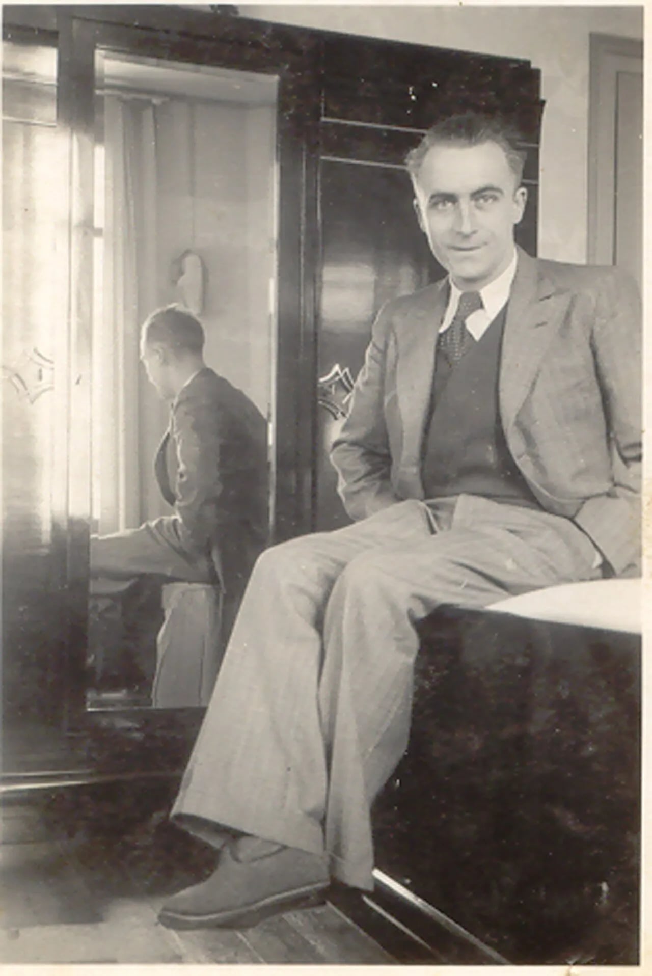 Portrait of Jean Toury (1911–2003) – memorial page