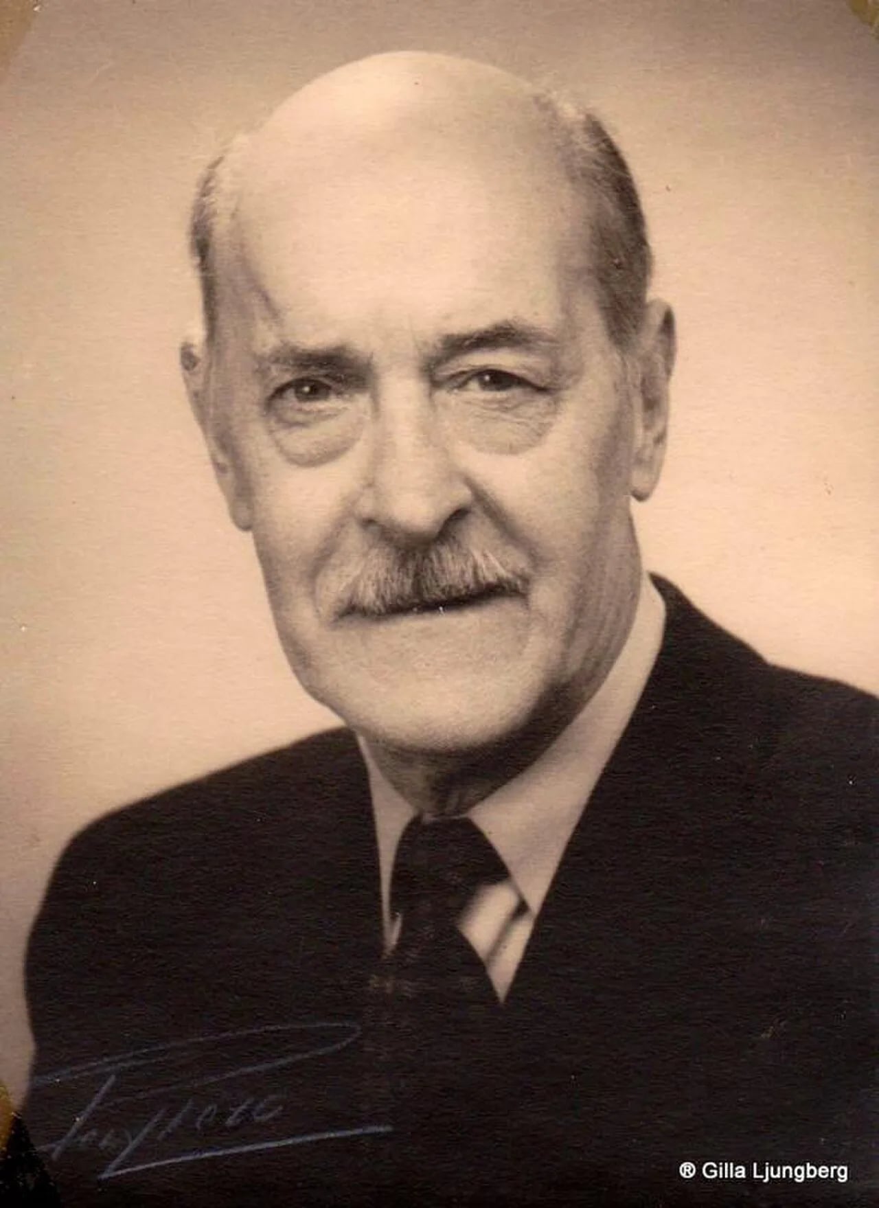 Porträt von Carl-Robert Lindström (1876–1965) – Gedenkseite