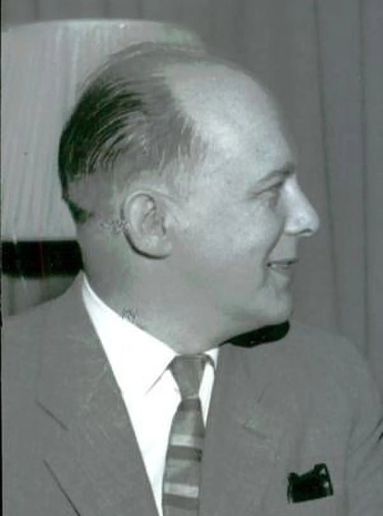 Portrait of Lennart Uhlin (1917–1998) – memorial page