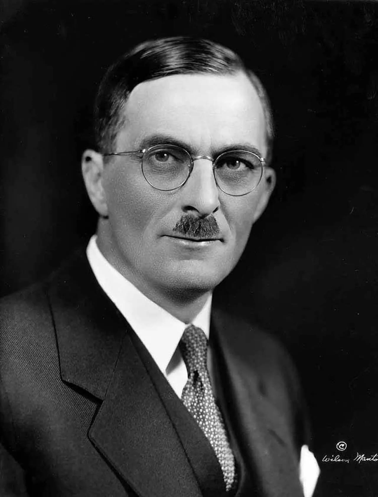 Porträt von Clarence D. Martin (1886–1955) – Gedenkseite