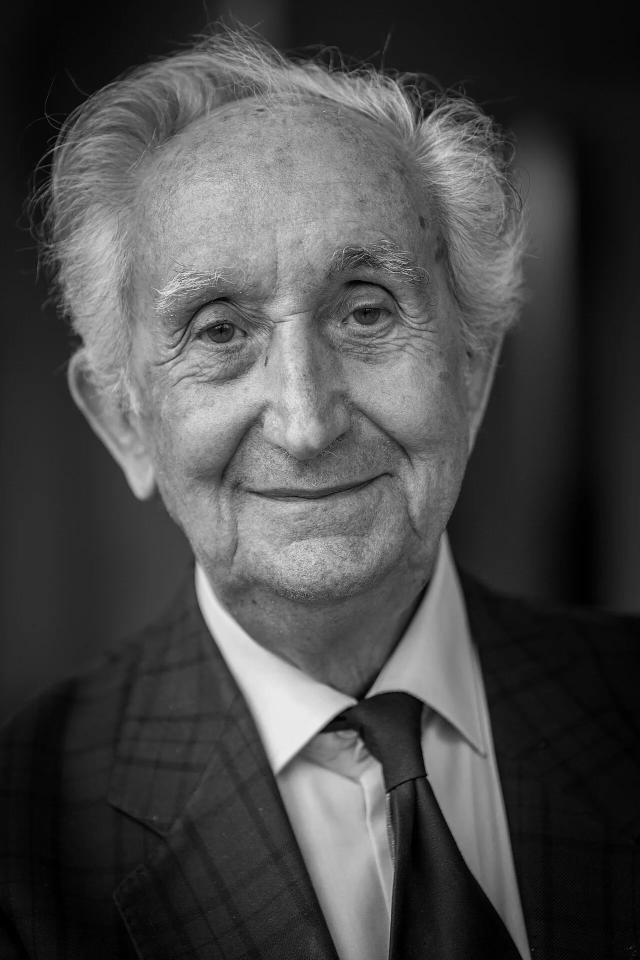 Portrait of Louis Oster (1928–2023) – memorial page
