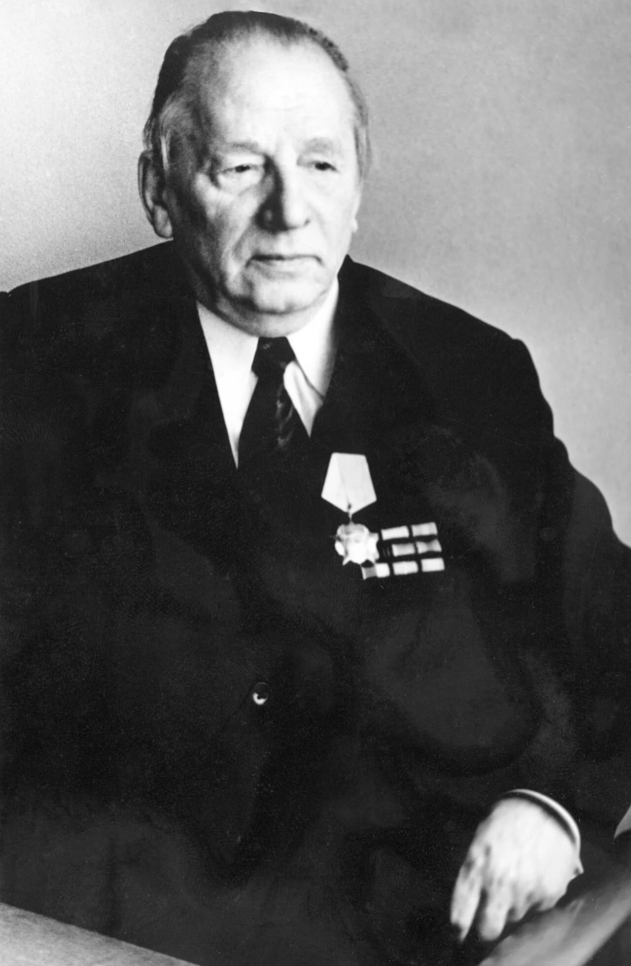 Portrait of Vasily Molotsov (1899–1985) – memorial page
