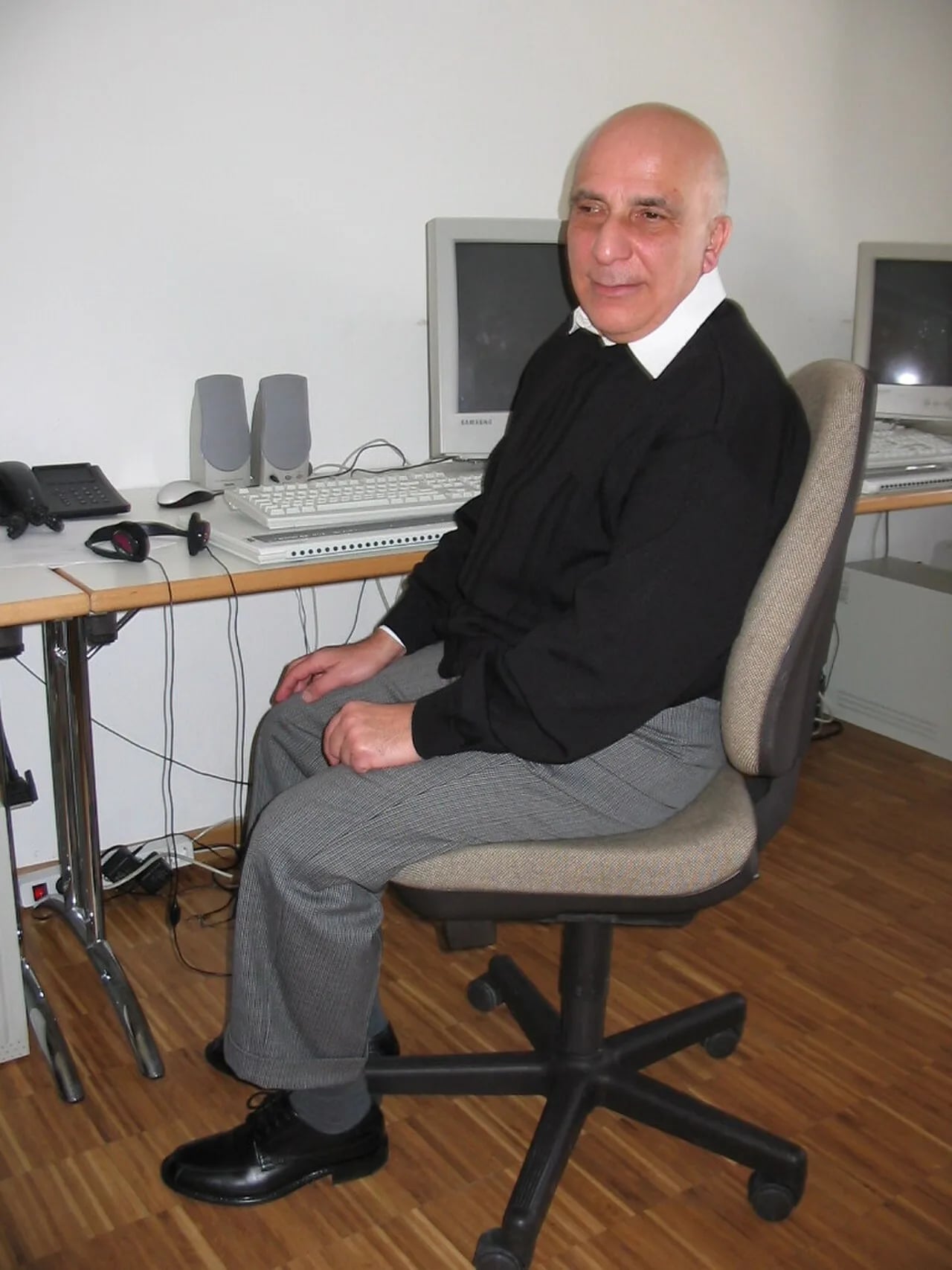 Porträt von Keyvan Dahesch (1941–2018) – Gedenkseite