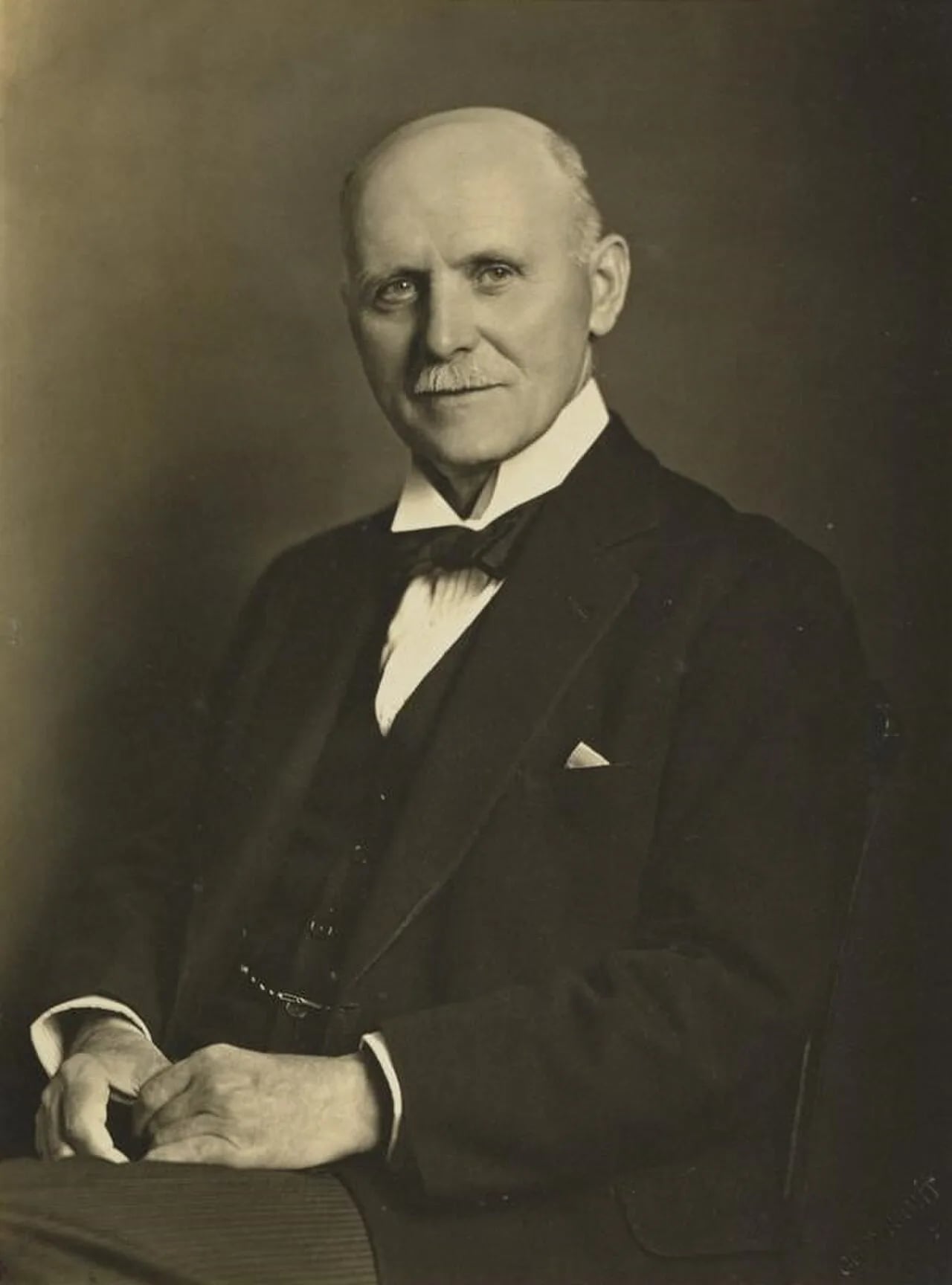 Portrait of David Carnegie (1868–1949) – memorial page