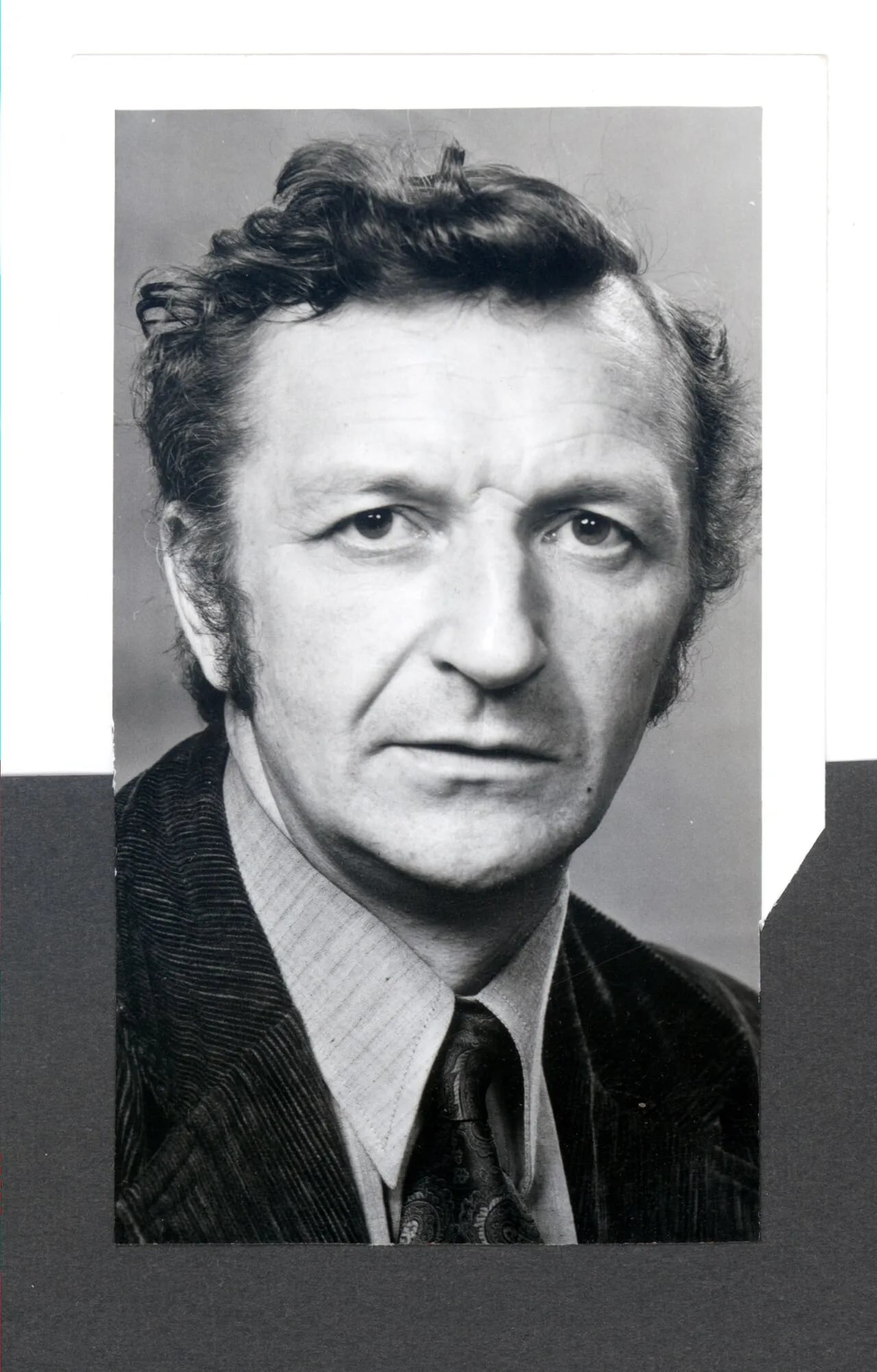 Portrait of Tor Henriksen (1933–2017) – memorial page
