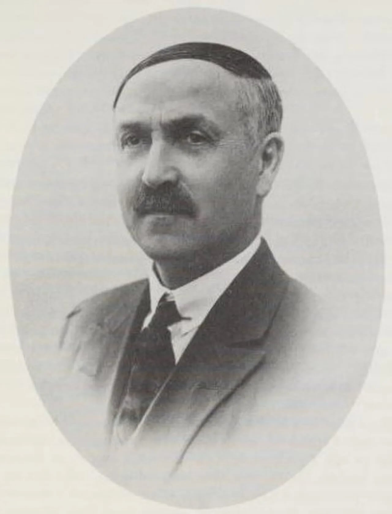 Portrait of Albert Moen (1879–1962) – memorial page