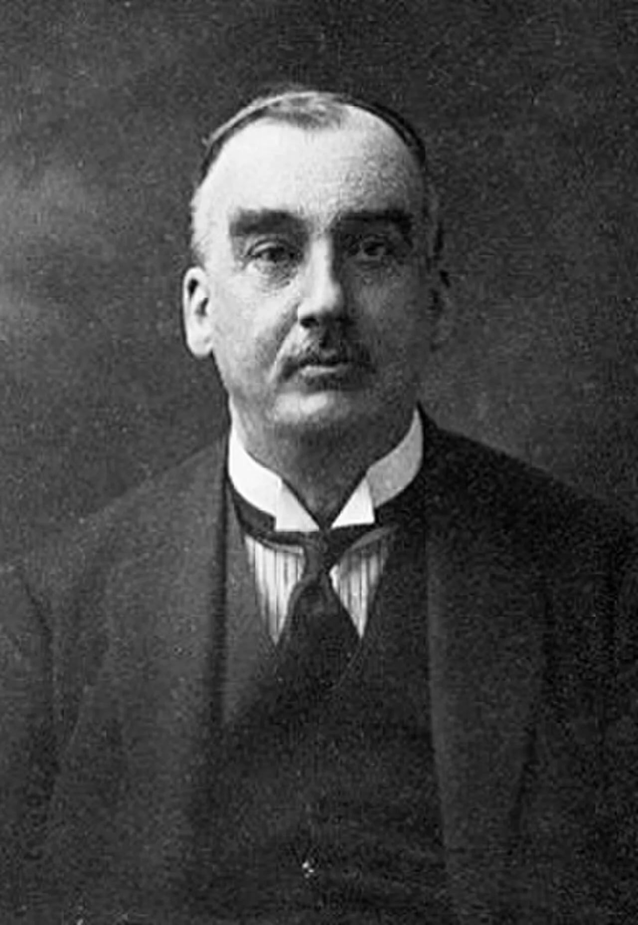 Porträt von J. Meade Falkner (1858–1932) – Gedenkseite