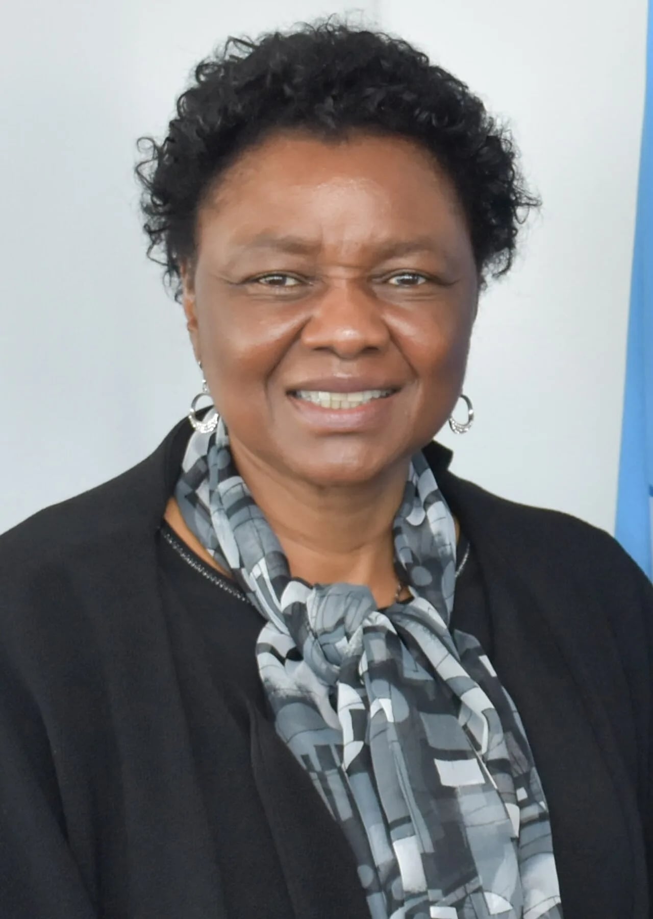 Porträt von Hlengiwe Mkhize (1952–2021) – Gedenkseite