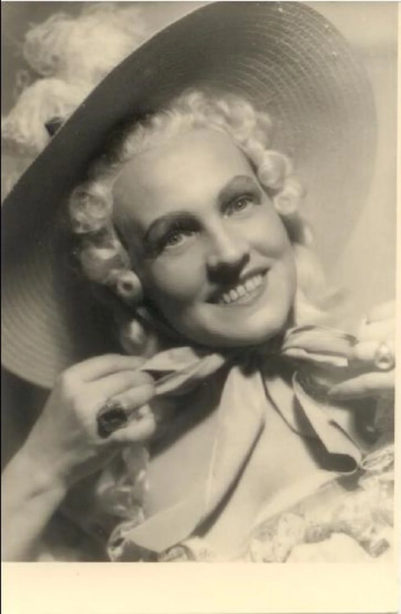 Portrait of Martha Musial (1908–1995) – memorial page