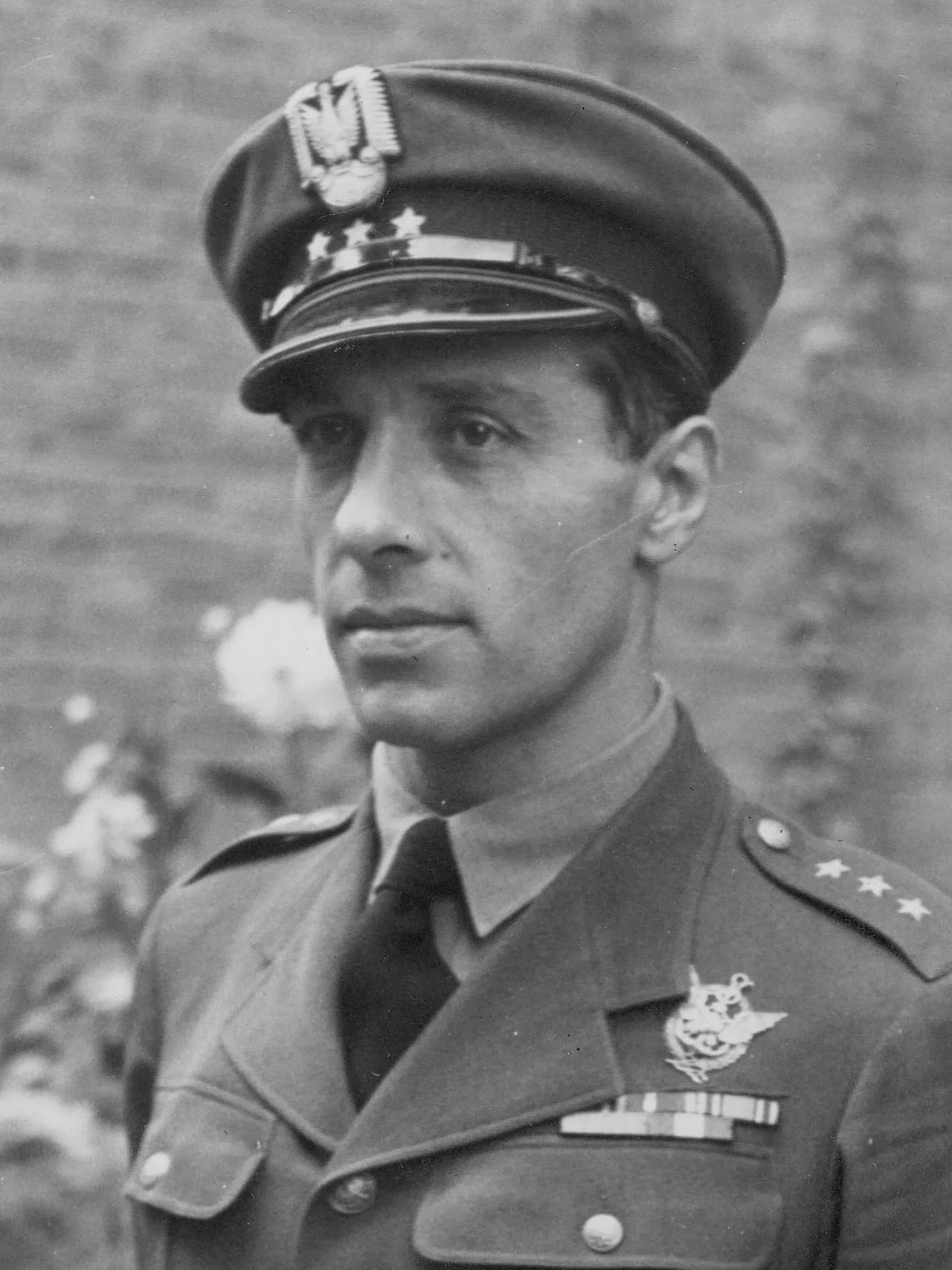 Portrait of Zbigniew Burzyński (1902–1971) – memorial page