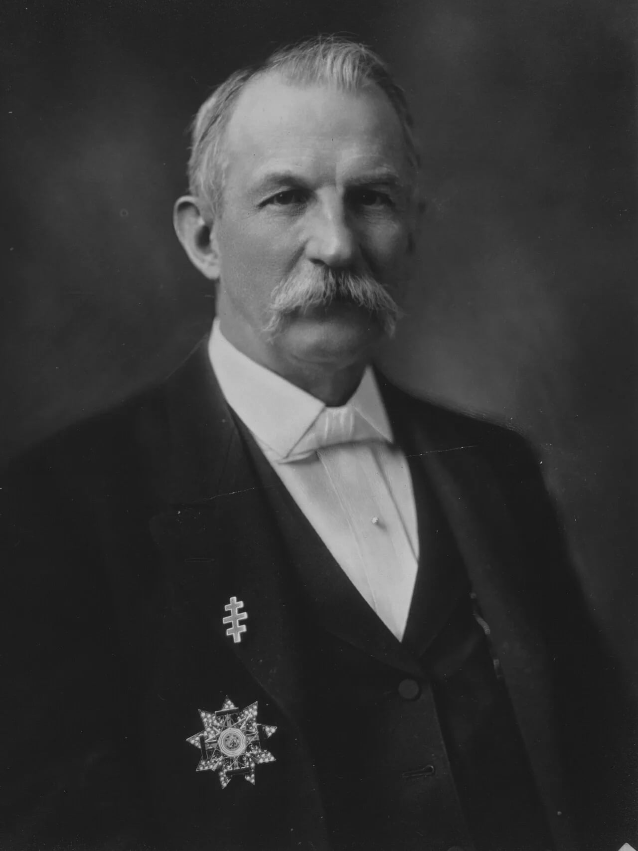 Portrait of James D. Richardson (1843–1914) – memorial page