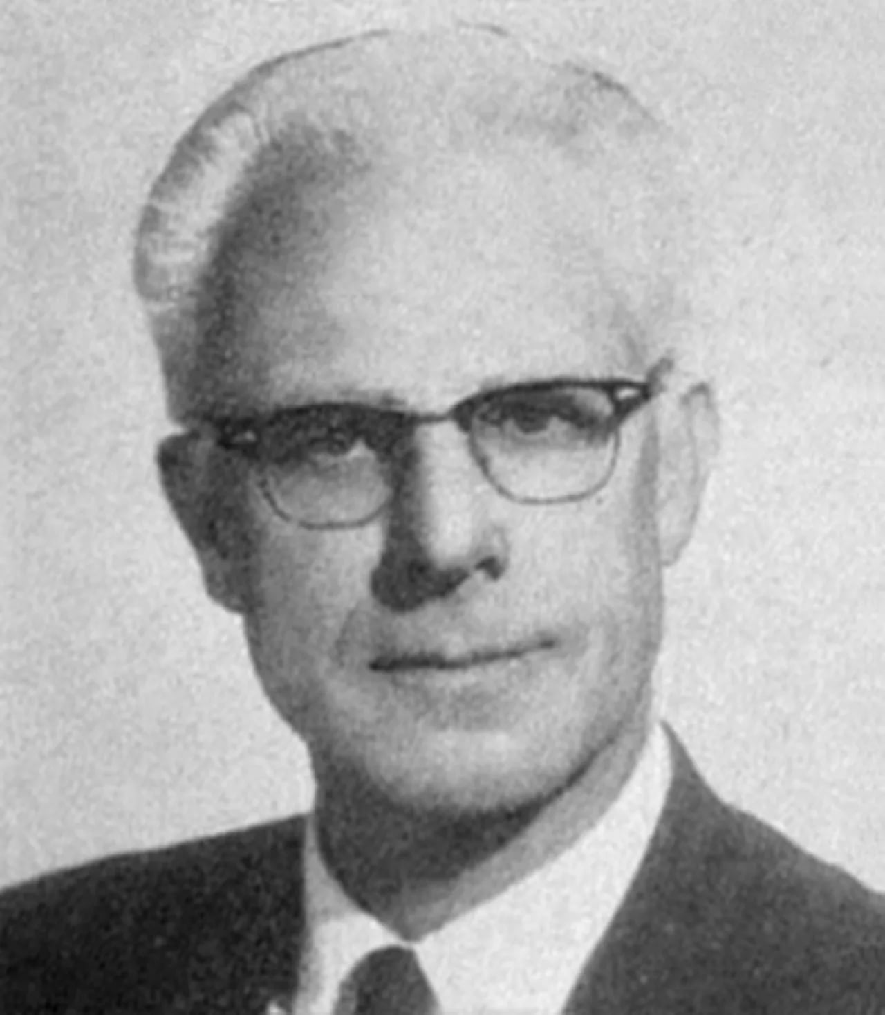 Porträt von Kenneth W. Dyal (1910–1978) – Gedenkseite