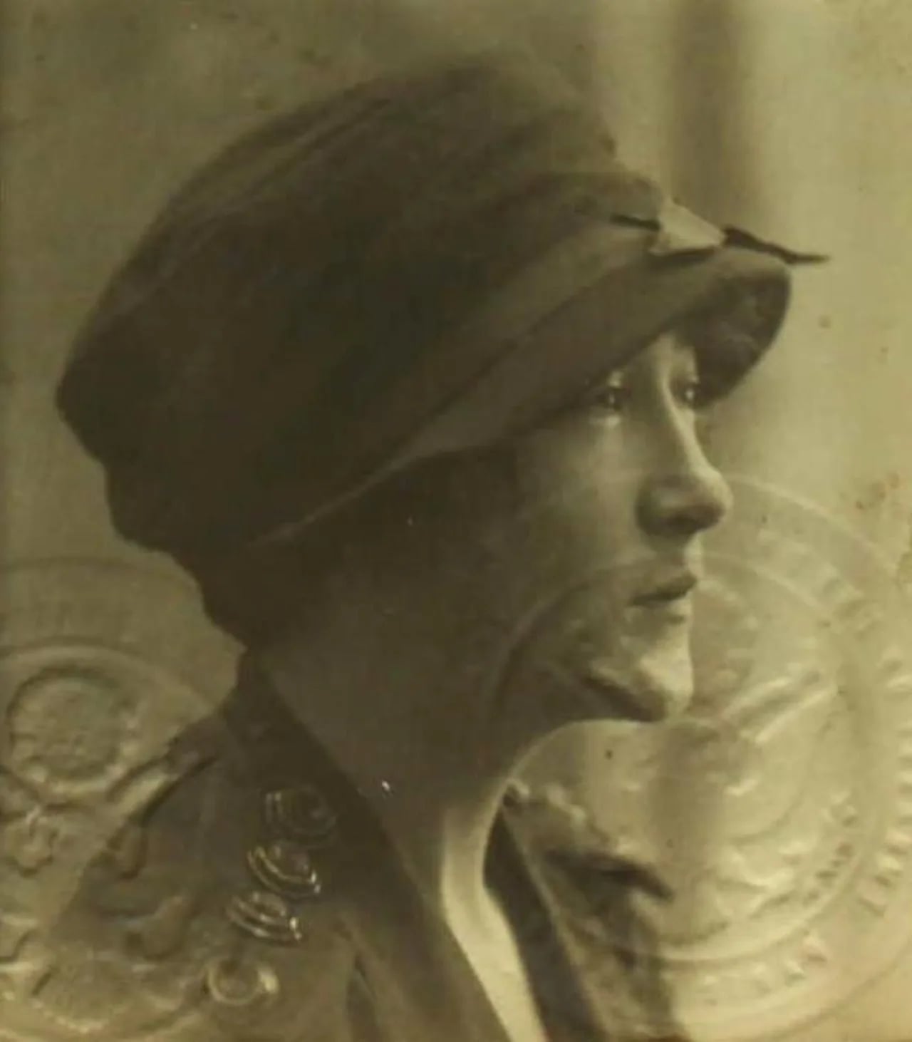 Portrait of Jane Anderson (1888–1972) – memorial page
