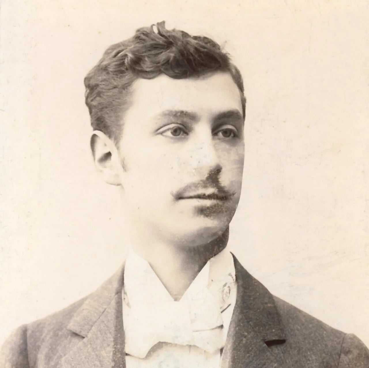 Porträt von Ernest-Henri Demanne (1870–1938) – Gedenkseite