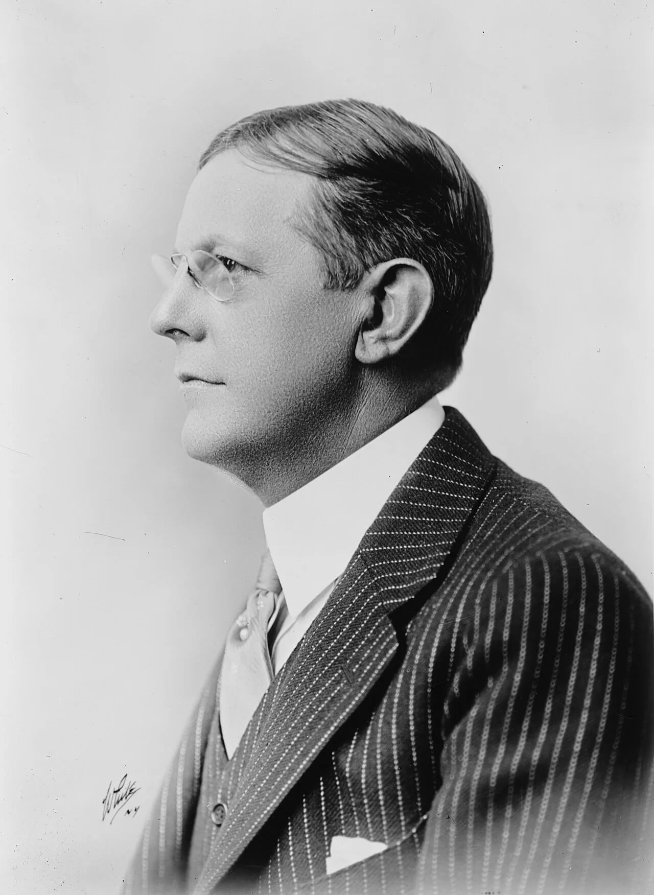 Porträt von Winchell Smith (1871–1933) – Gedenkseite