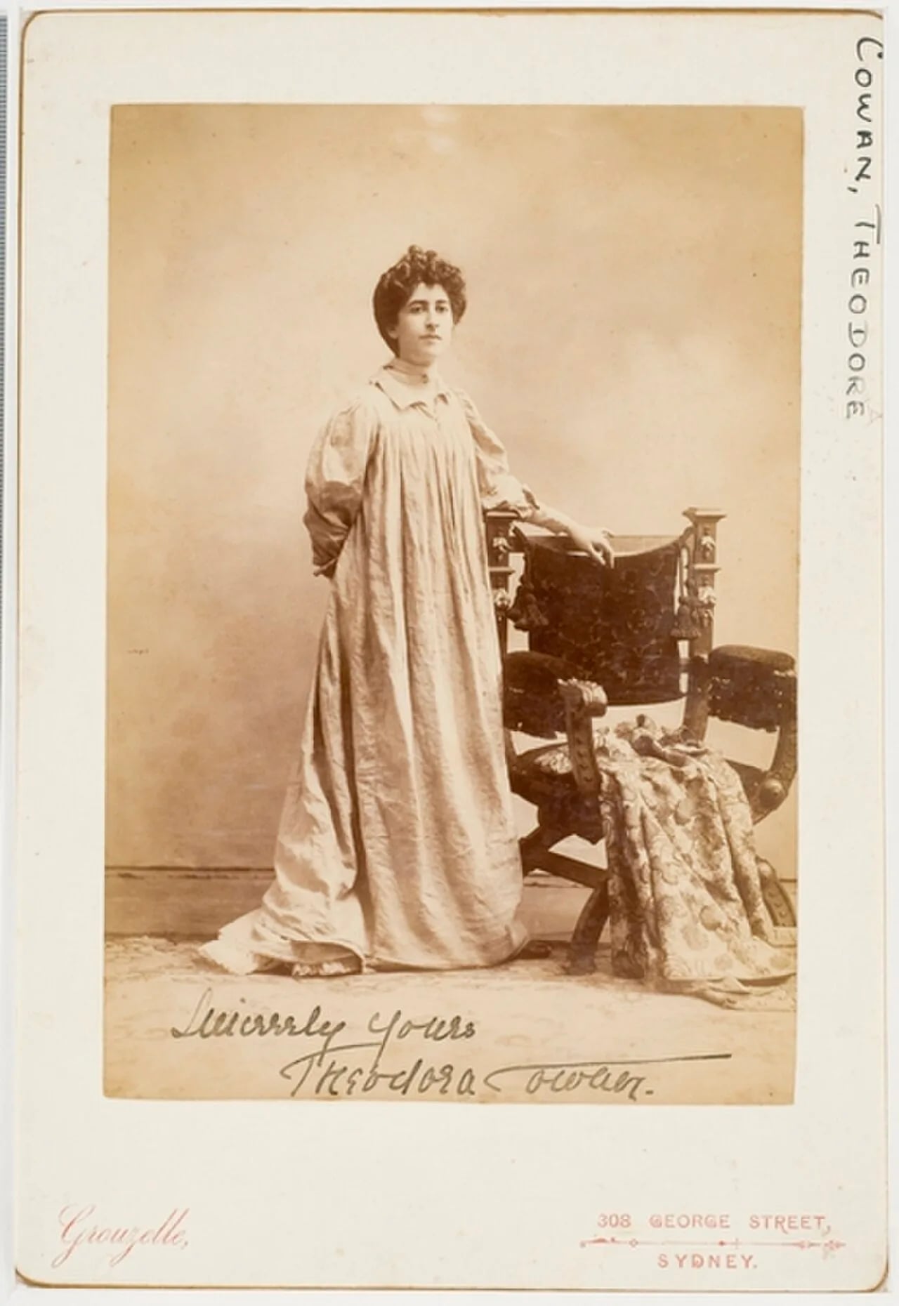 Porträt von Theodora Cowan (1868–1949) – Gedenkseite