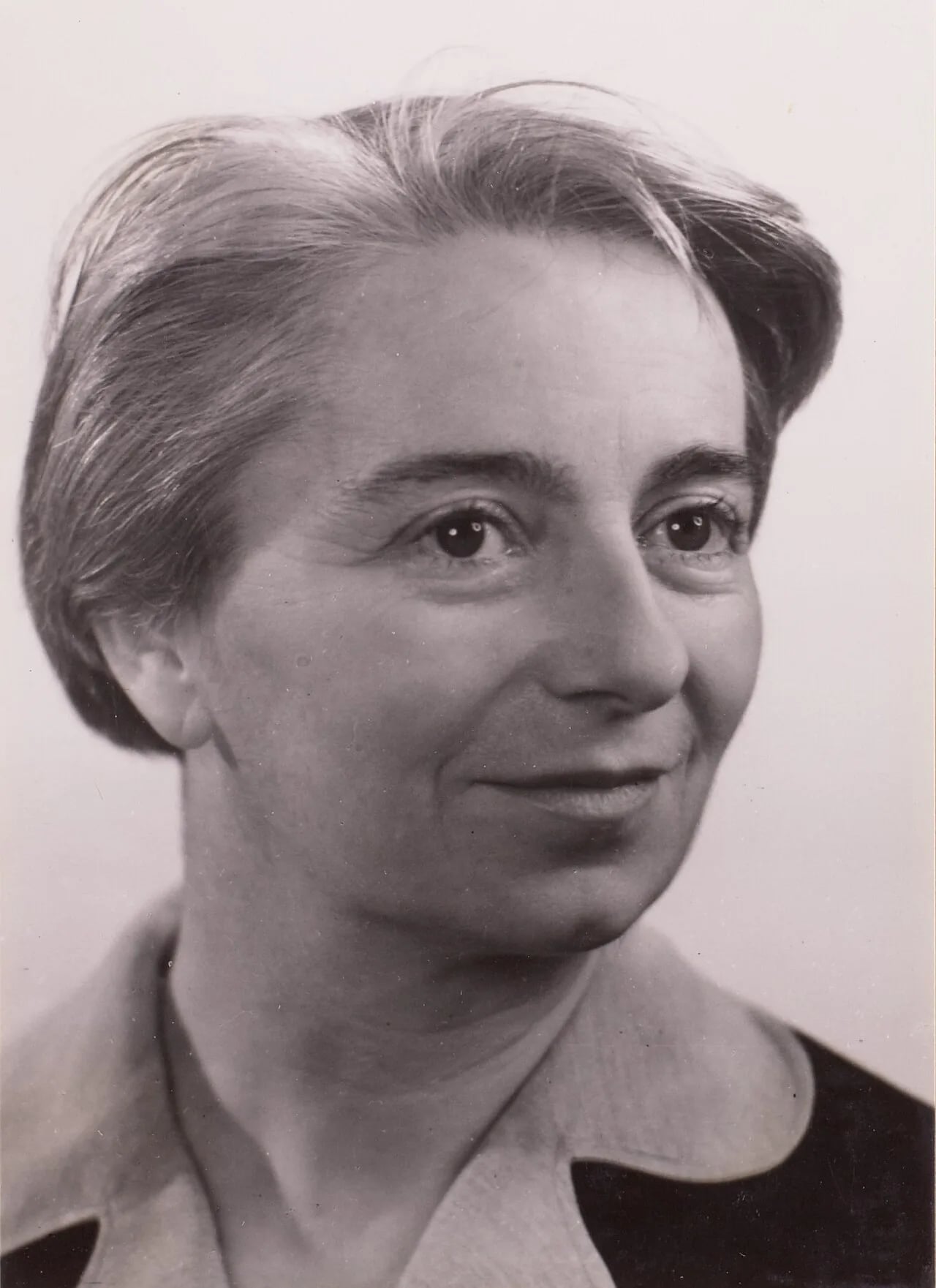 Porträt von Jeanne Stern (1908–1998) – Gedenkseite