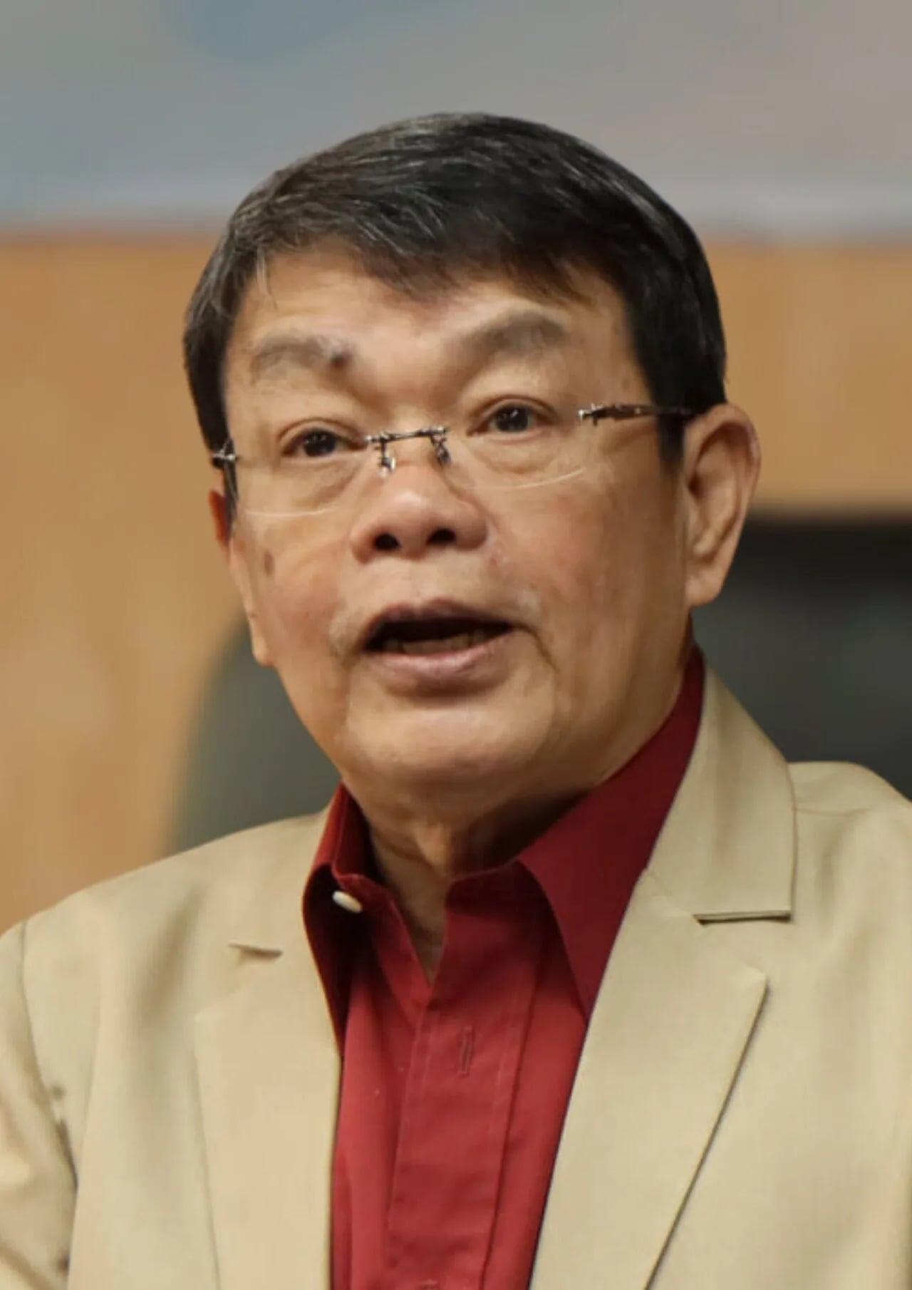Portrait of Jeci Lapus (1953–2021) – memorial page